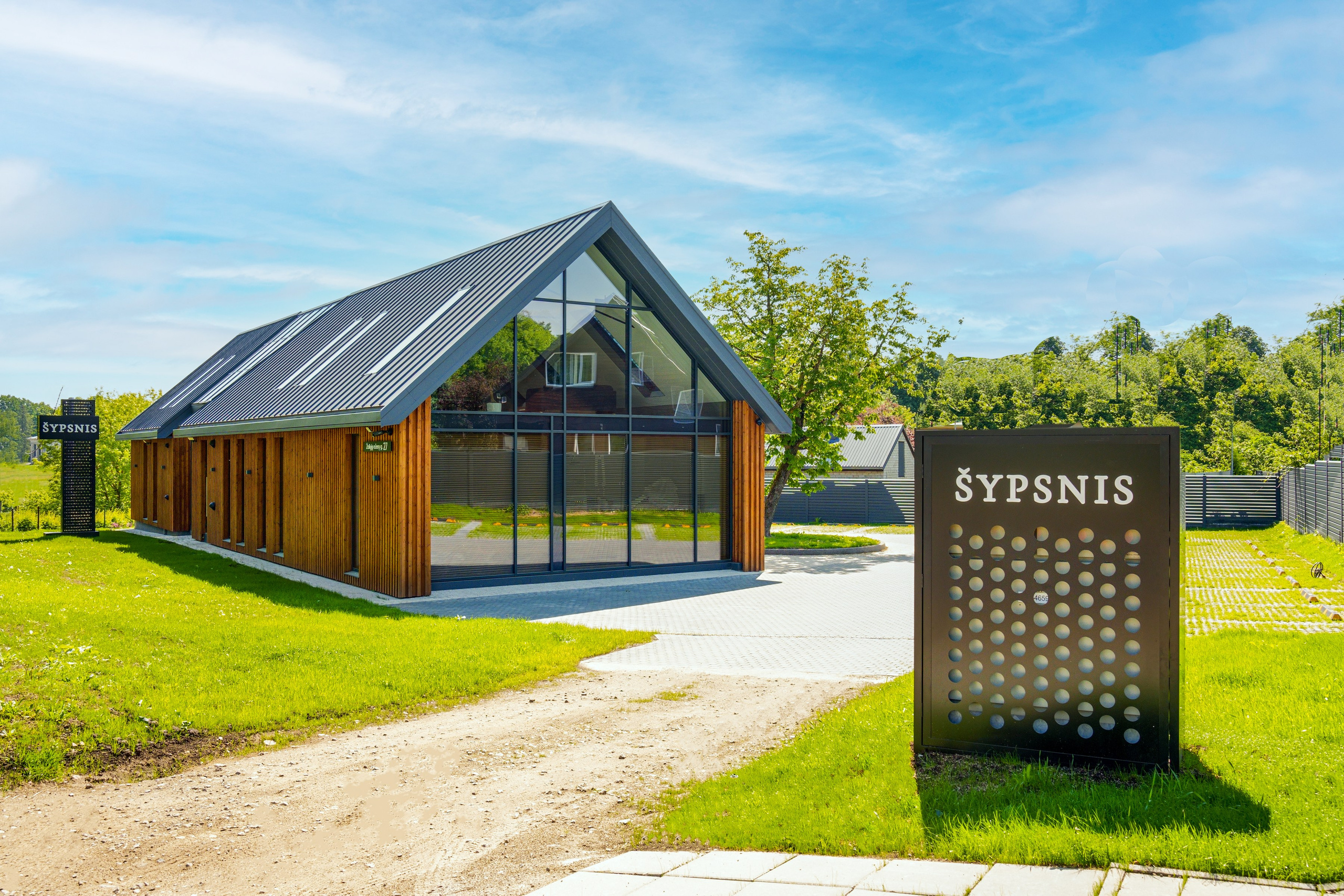 Žaliųjų ežerų g. 27. Elina Sapiega fotografė Vilniuje