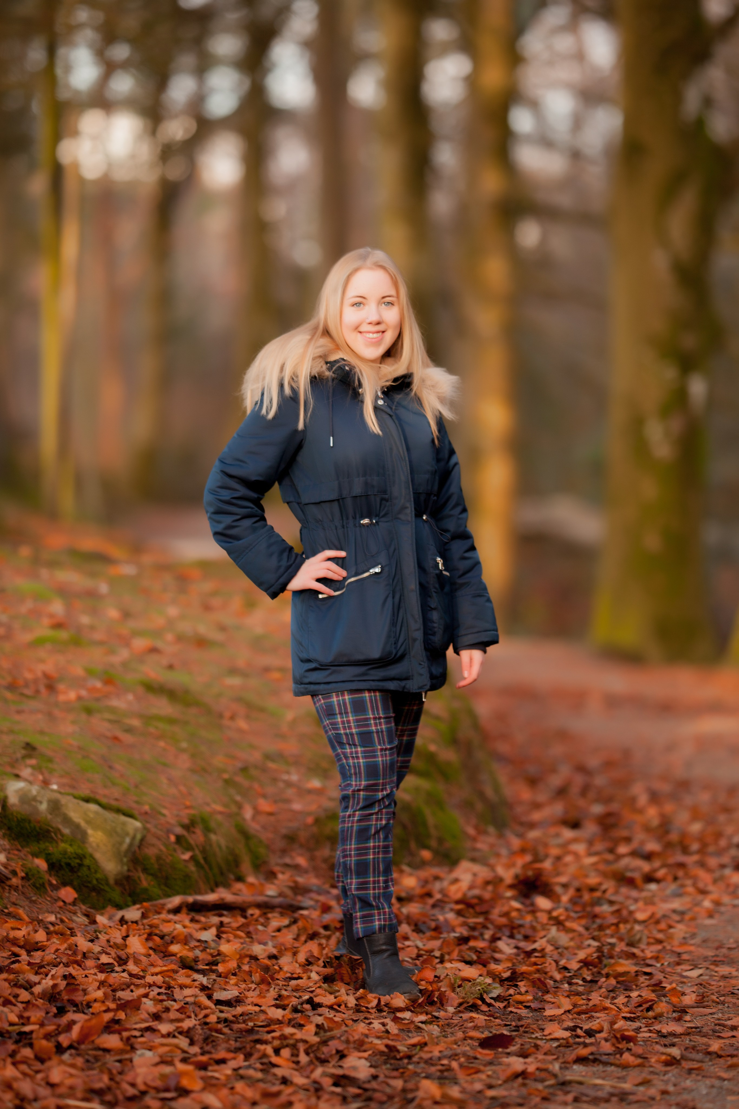 Gold october. Family and real state photographer in Haugesund Dina Vikra