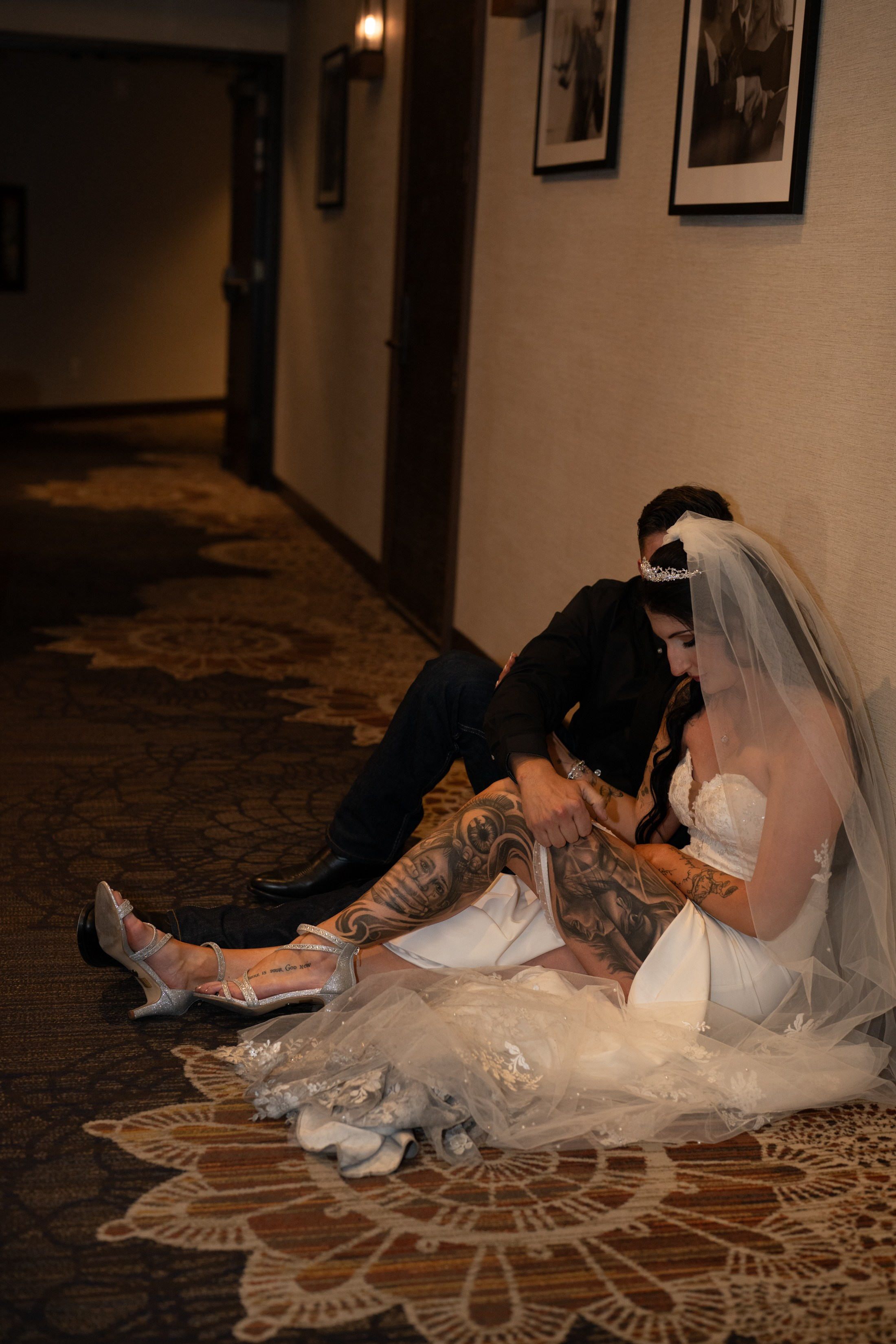 Krystina&Raymond. Wedding & elopement photographer Viktoriya Kravtsov. Las Vegas