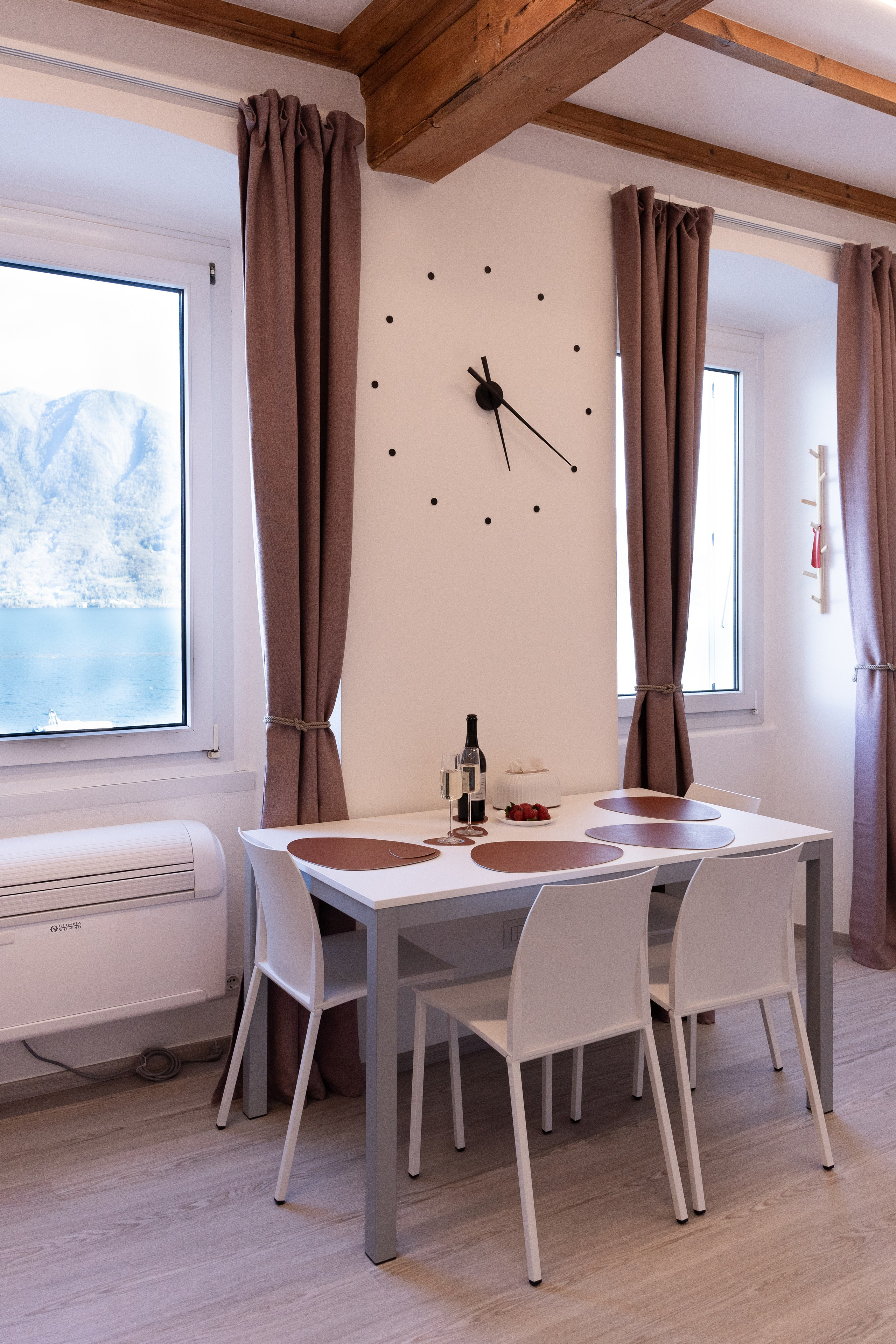 Lake Maggiore apartment. PHOTOGRAPHER IN ITALY