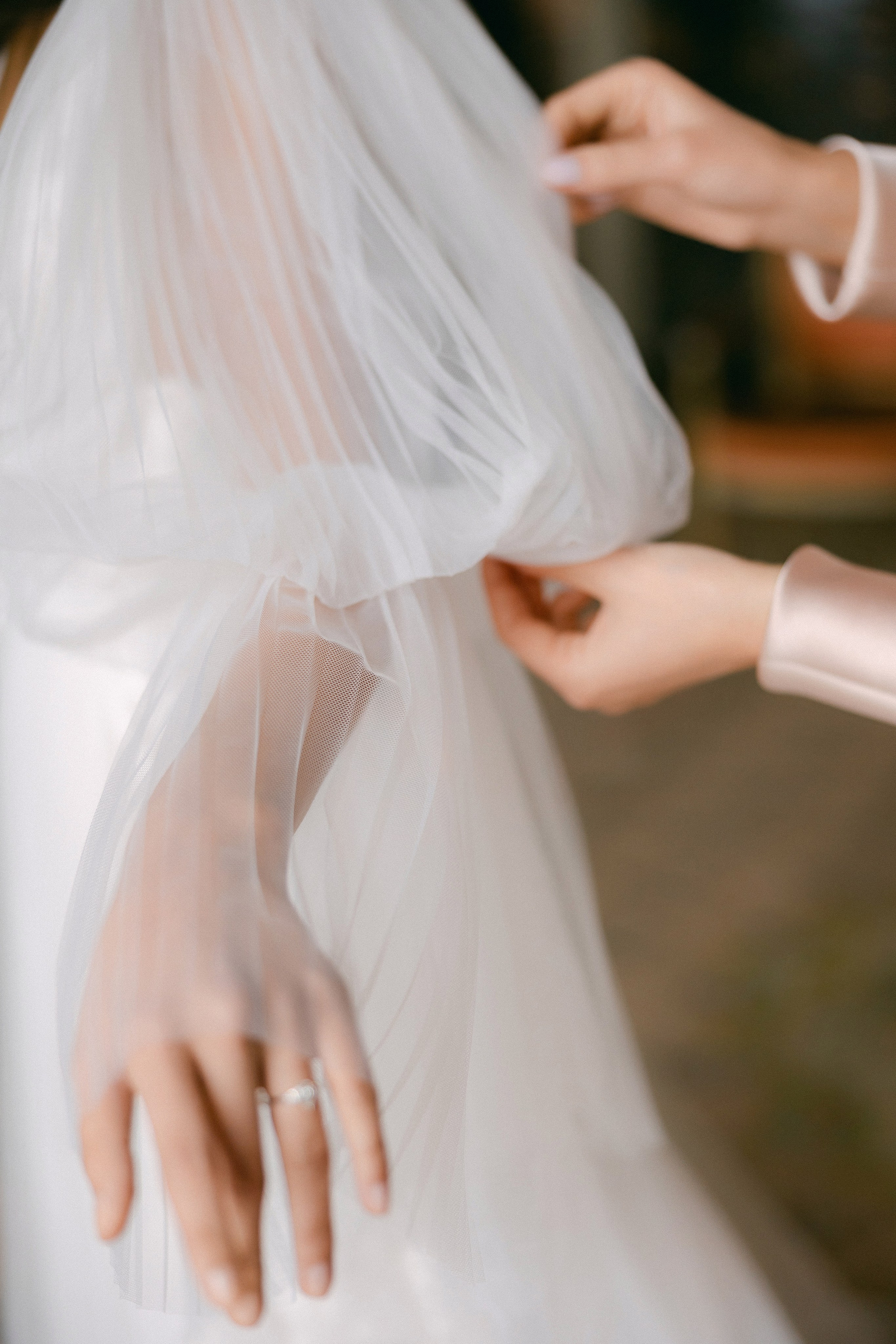 Bridal getting ready. Wedding and Family Photographer Switzerland and Italy. Valeria Diaz