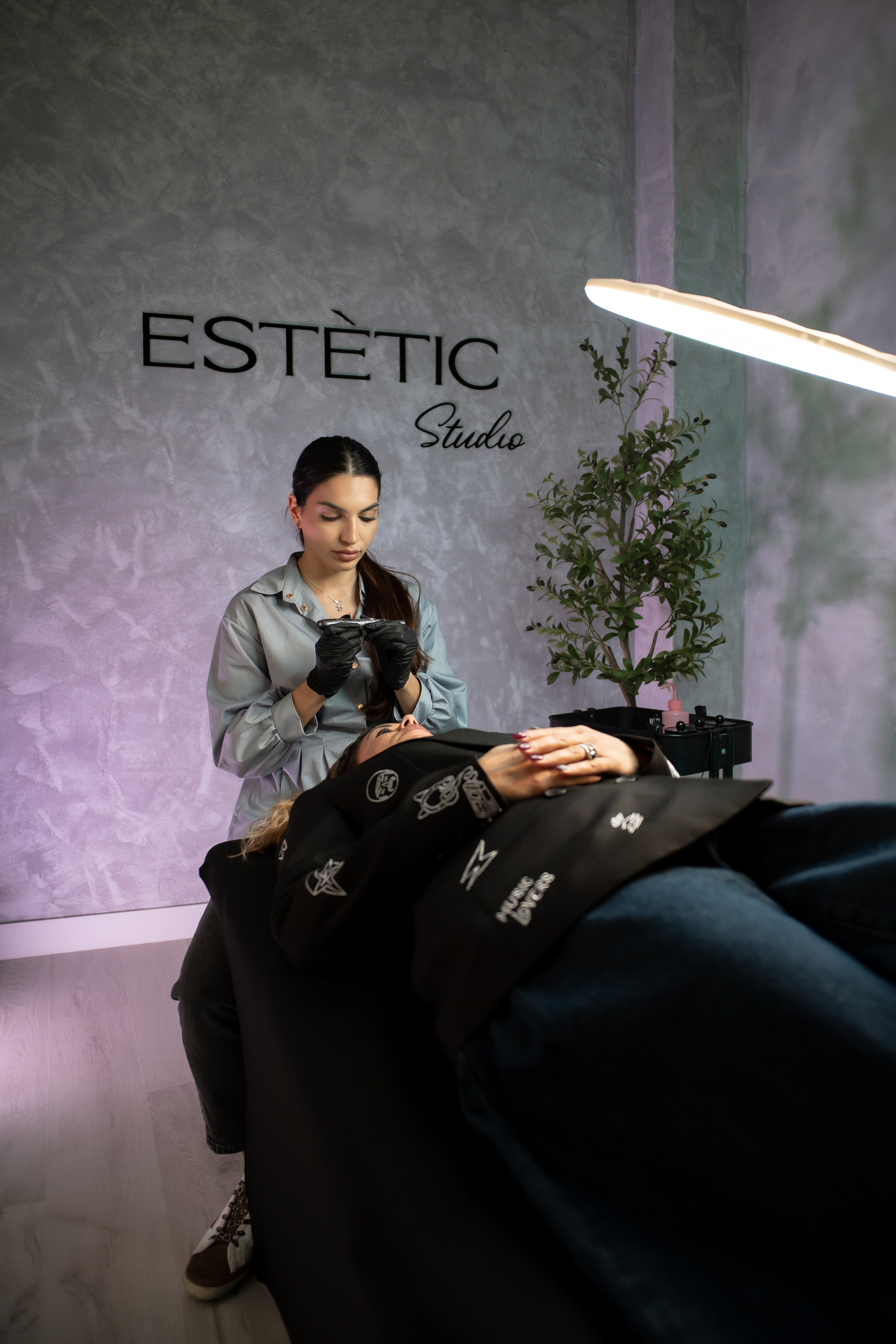 Comercial. Holigood foto y video reportaje de bodas en San Sebastián y Europa