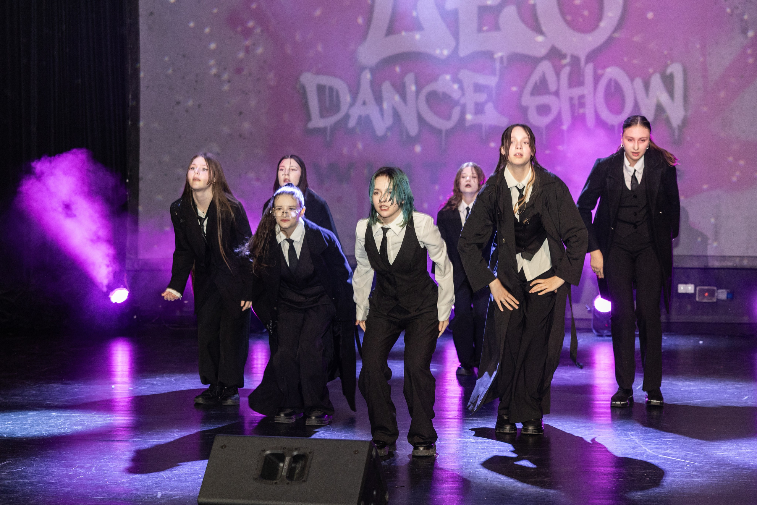 LEO DANCE SHOW WINTER 2025. Семейный и детский фотограф в Варшаве Мила Бобровская