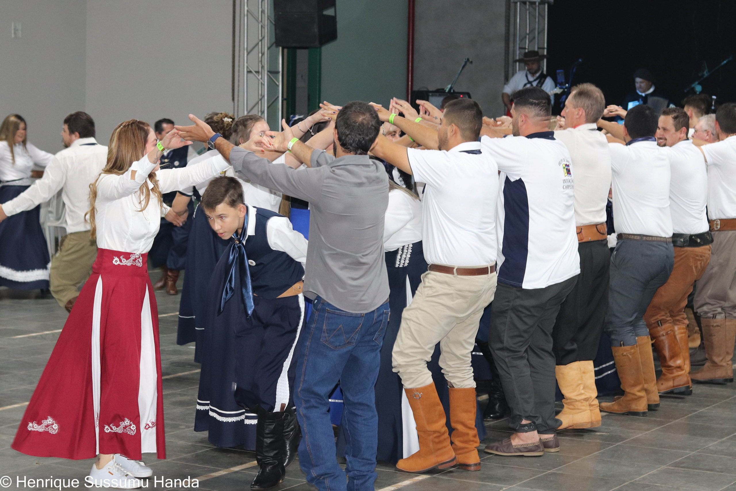 Formatura Curso de Dança Inovação Campeira. Handa Produções