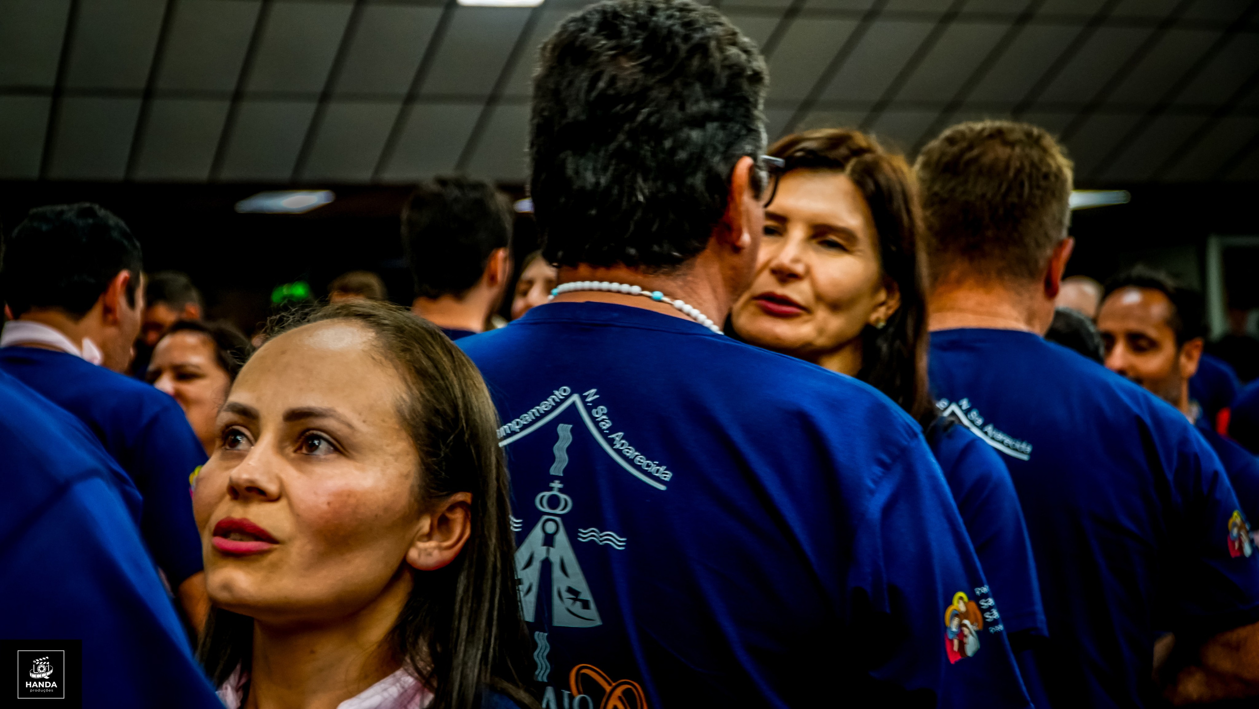 Acampamento Casais. Handa Produções