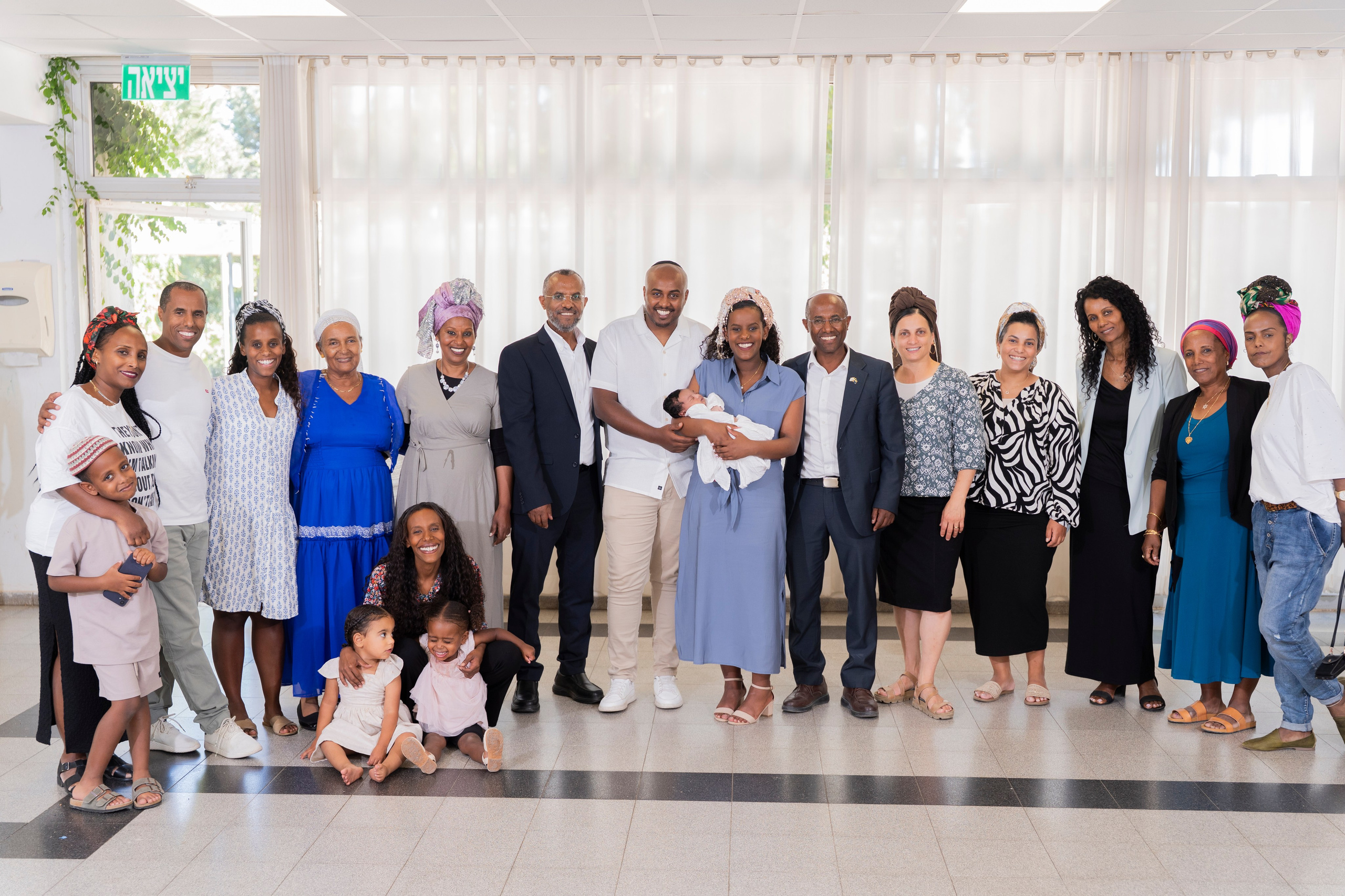 משפחת סלומון. יוסף מזרחי צילום חתונה, ברית וזוגיות. צלם מקצועי שאוהב להוציא אתכם הכי יפים ברגעים הכי מרגשים