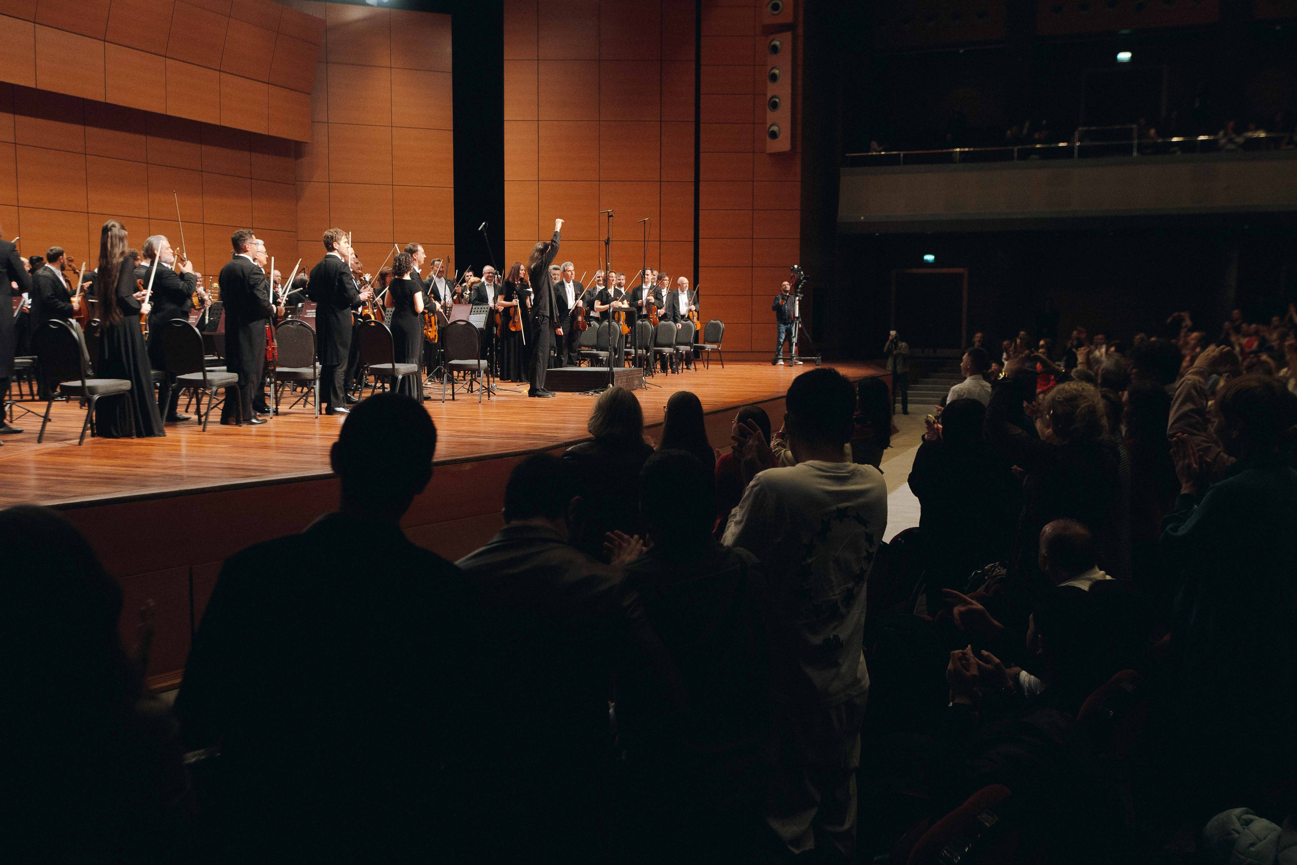 The Tchaikovsky Academic Grand Symphony Orchestra in Istanbul. Wedding&Event photographer Ismail Rzayev in Baku