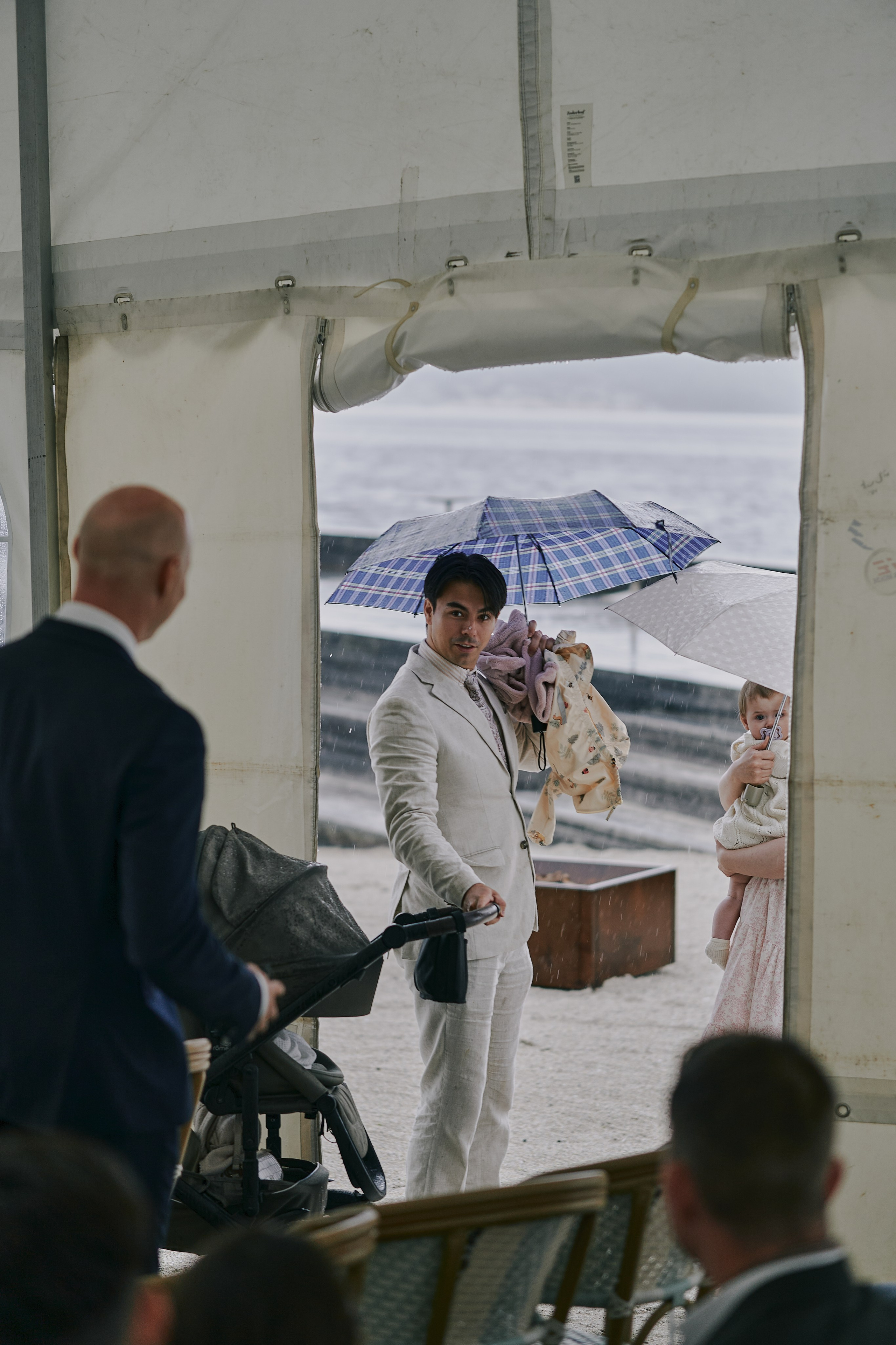 Fotografering bryllup. Bryllupsfotograf Oslo. Bryllupsfotograf i Oslo. André Korsak – candid og dokumentarisk fotograf