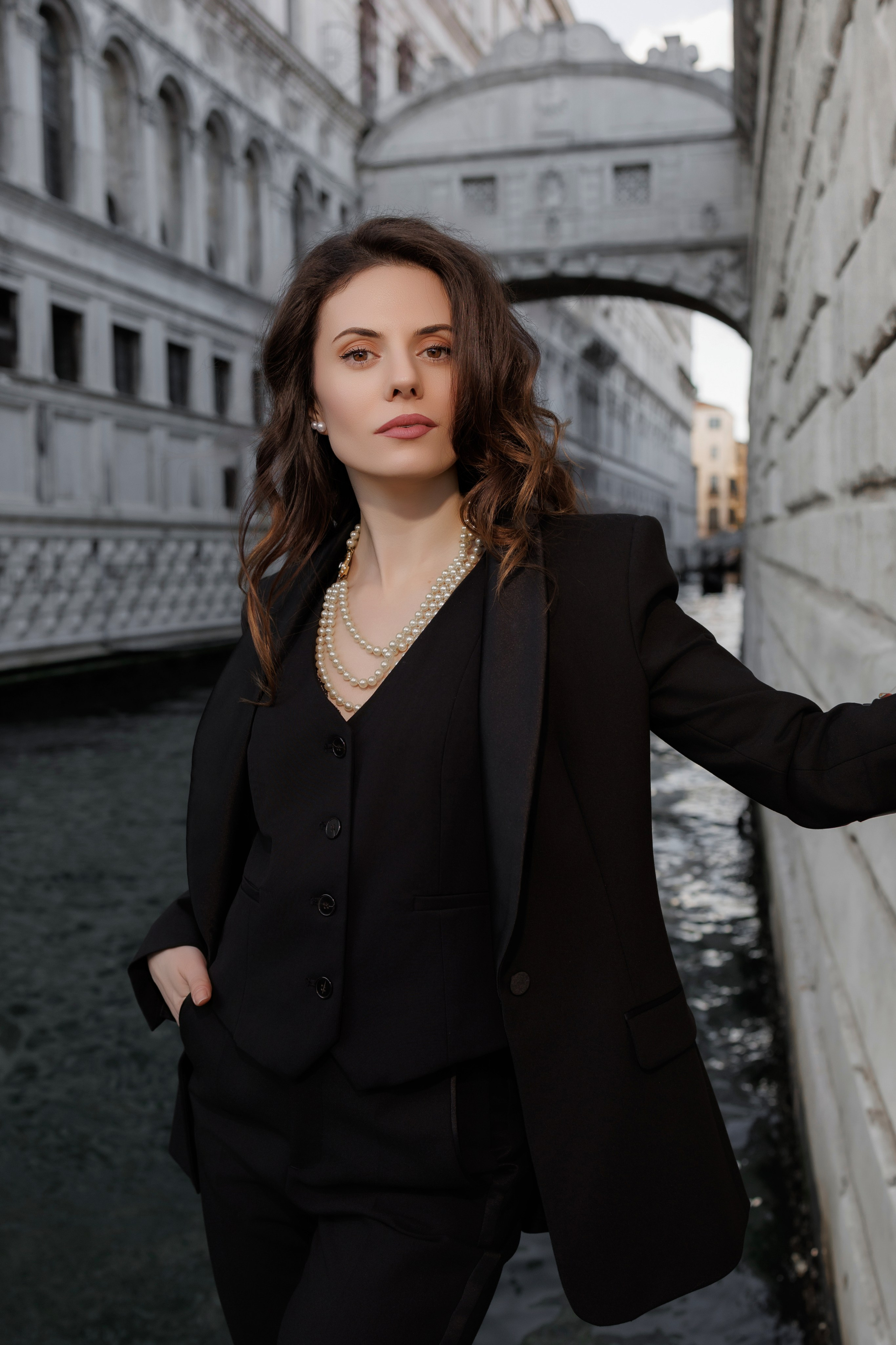 Portrait. Fotografo professionista specializzato in fotografia di matrimoni, cermonie ed eventi!