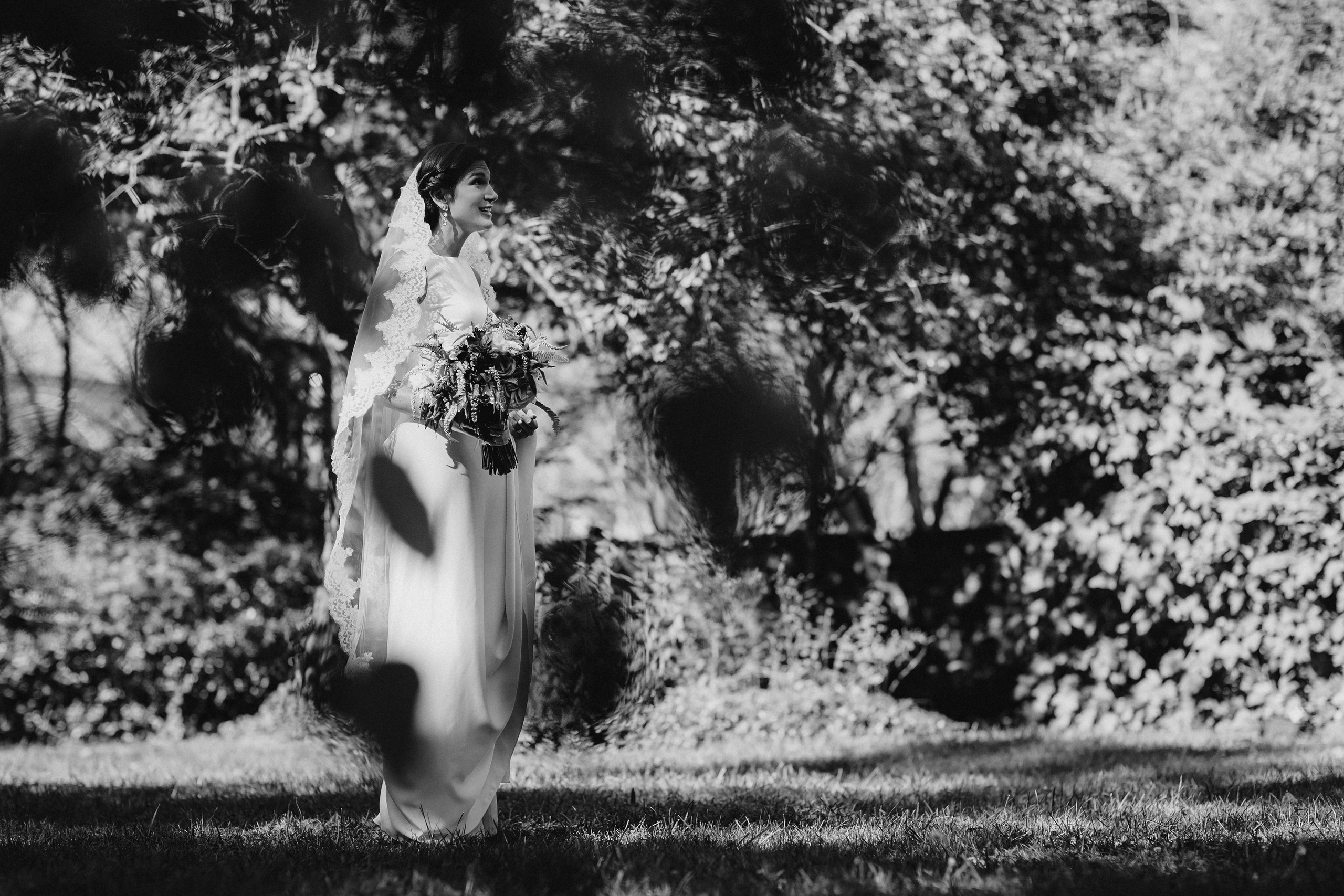 Фотограф в Ирландии Дублин свадьба невеста улыбка  утро ожидание встреча фотки топ свадебных фотографов