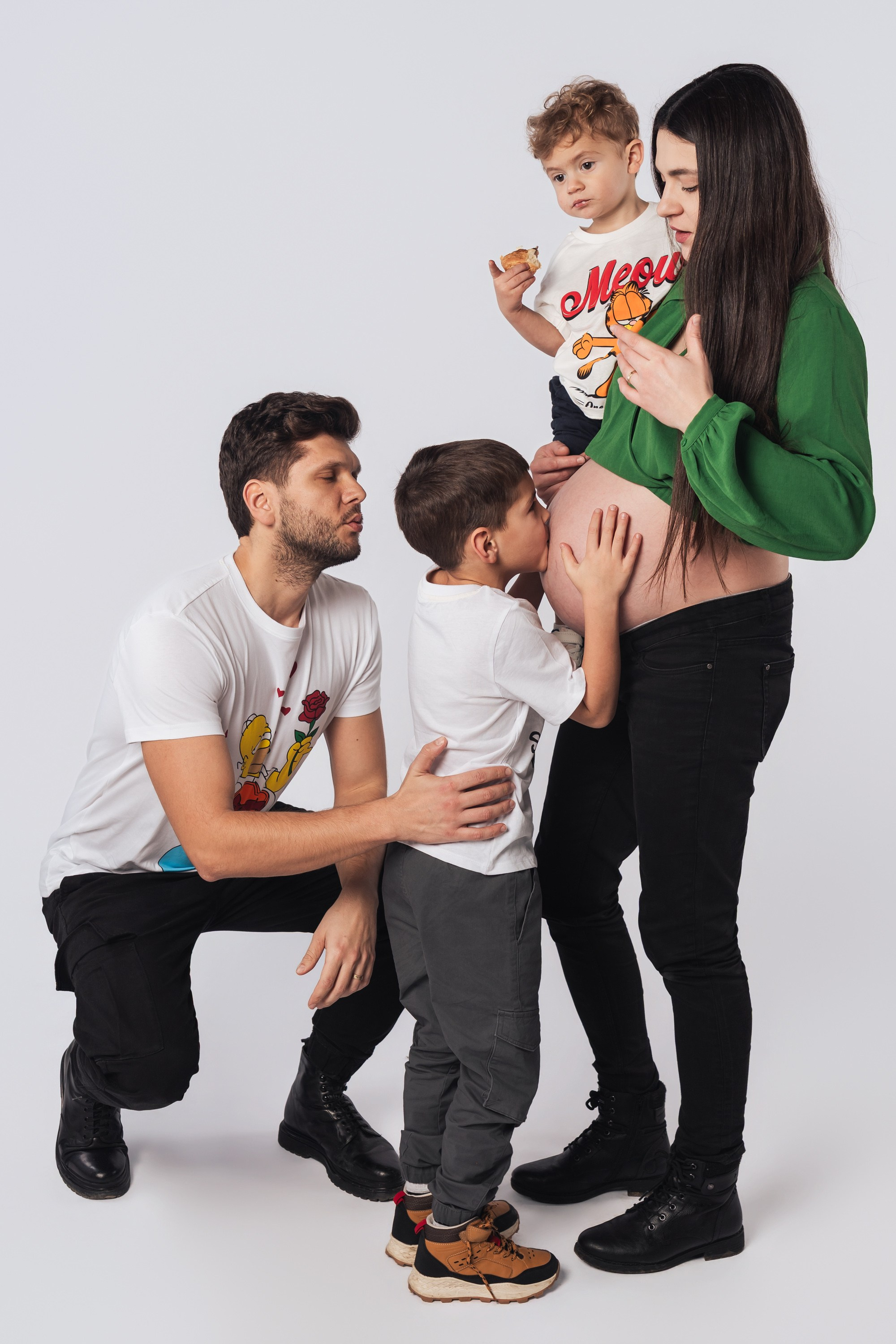 Maternitate | Fam Dragos. Dani Vaida | Fotograf evenimente, portret și familie – Baia Mare Maramures