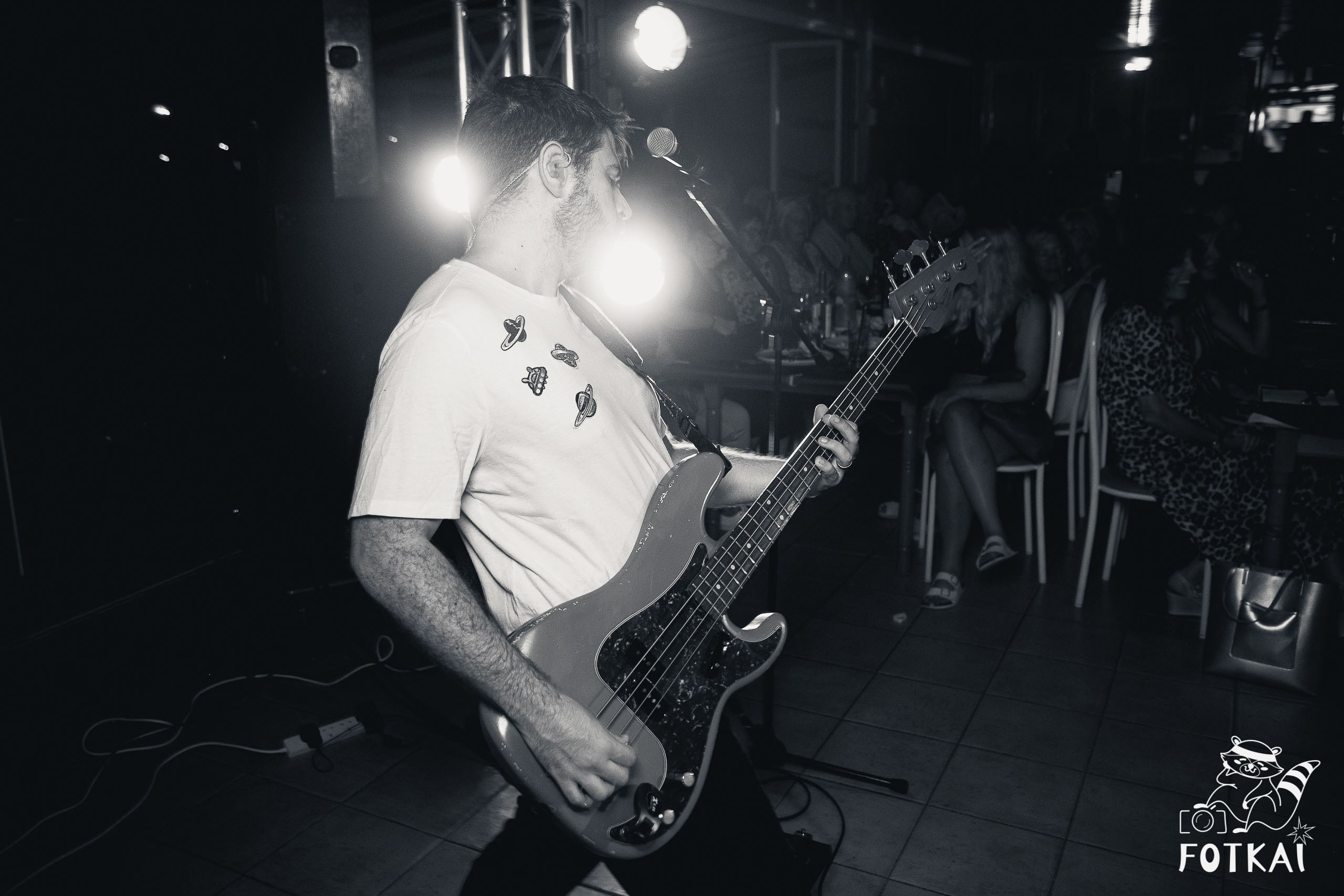 Ultimate Coldplay en Restaurante Los Cucalos: Reportaje fotográfico 17.09.25 | FOTKAI