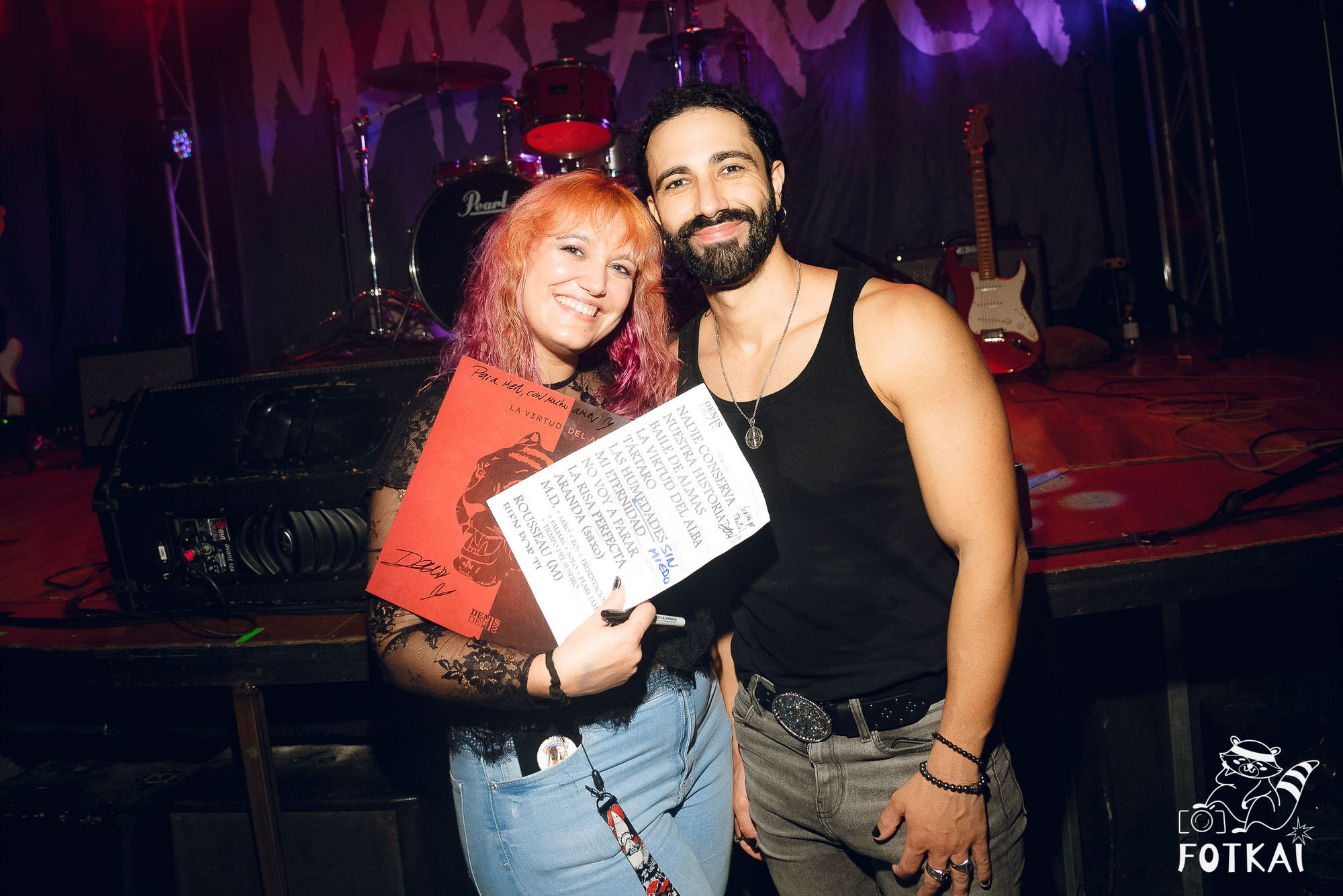 DENISDENIS — reportaje fotográfico del concierto en la Sala Marearock (Alicante) | FOTKAI