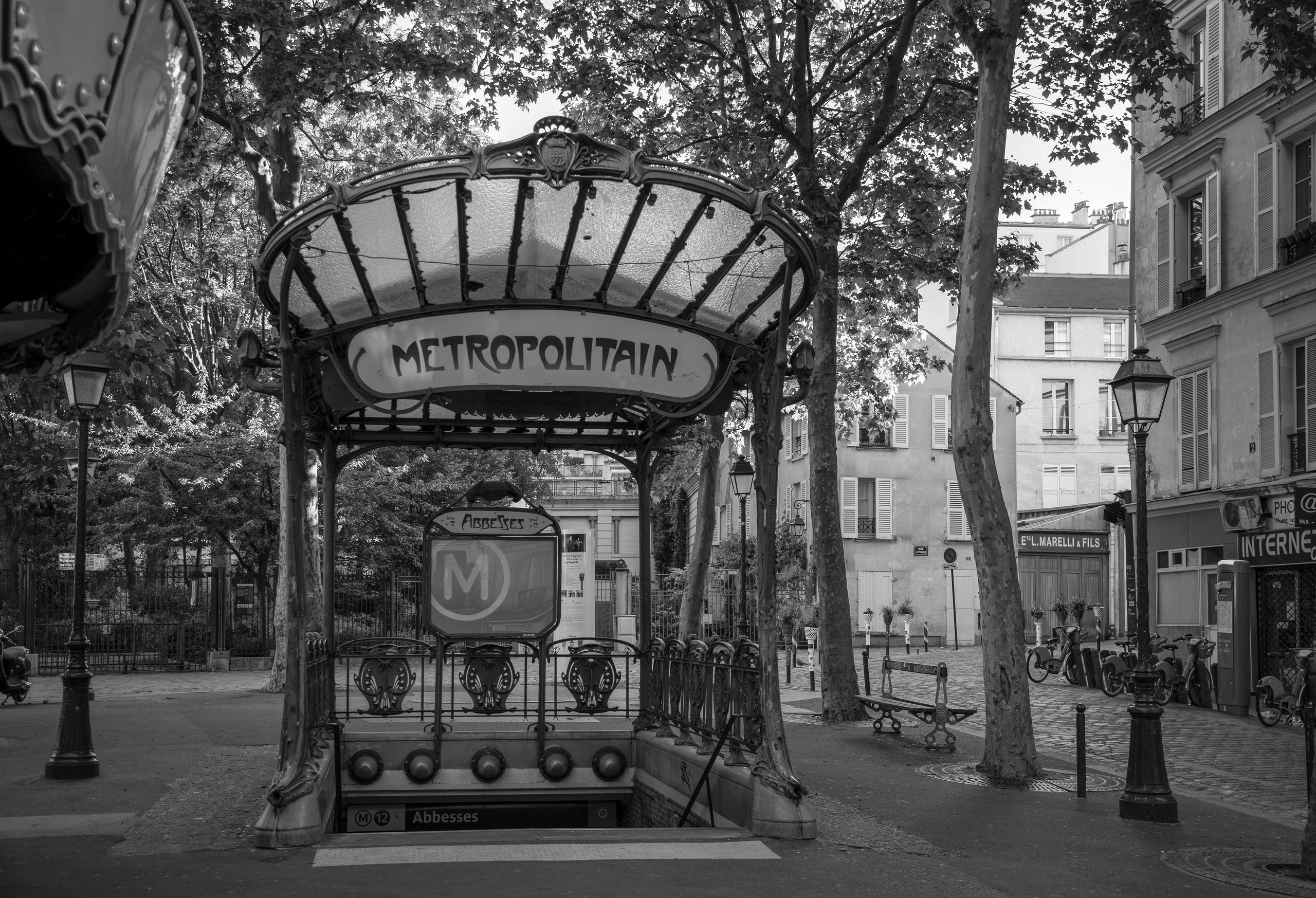 PARIS. Photographe Karen Tatevosian