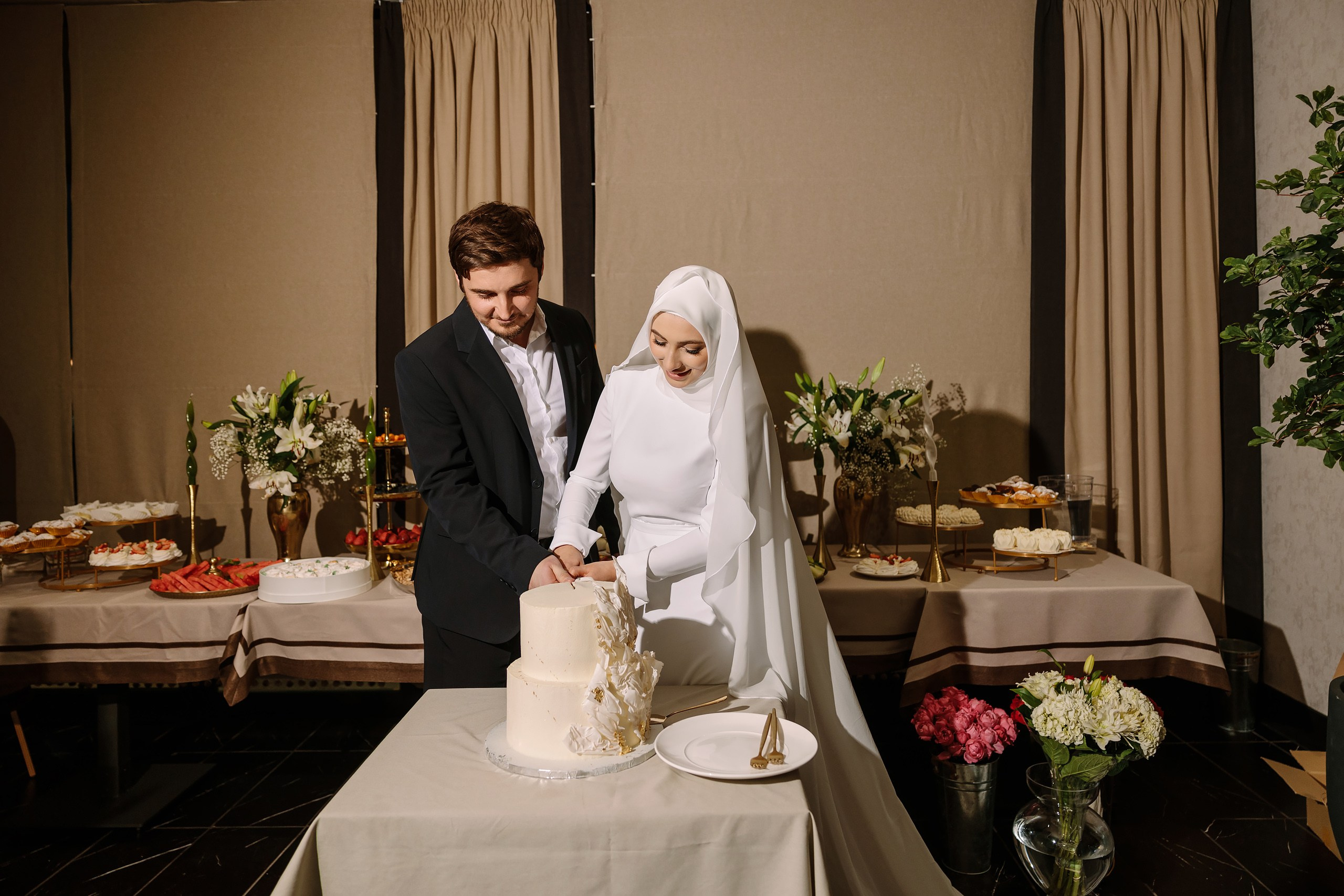 06.10.2024 Wedding Party. Wedding family event photographer in Chicago Nick Yushevich