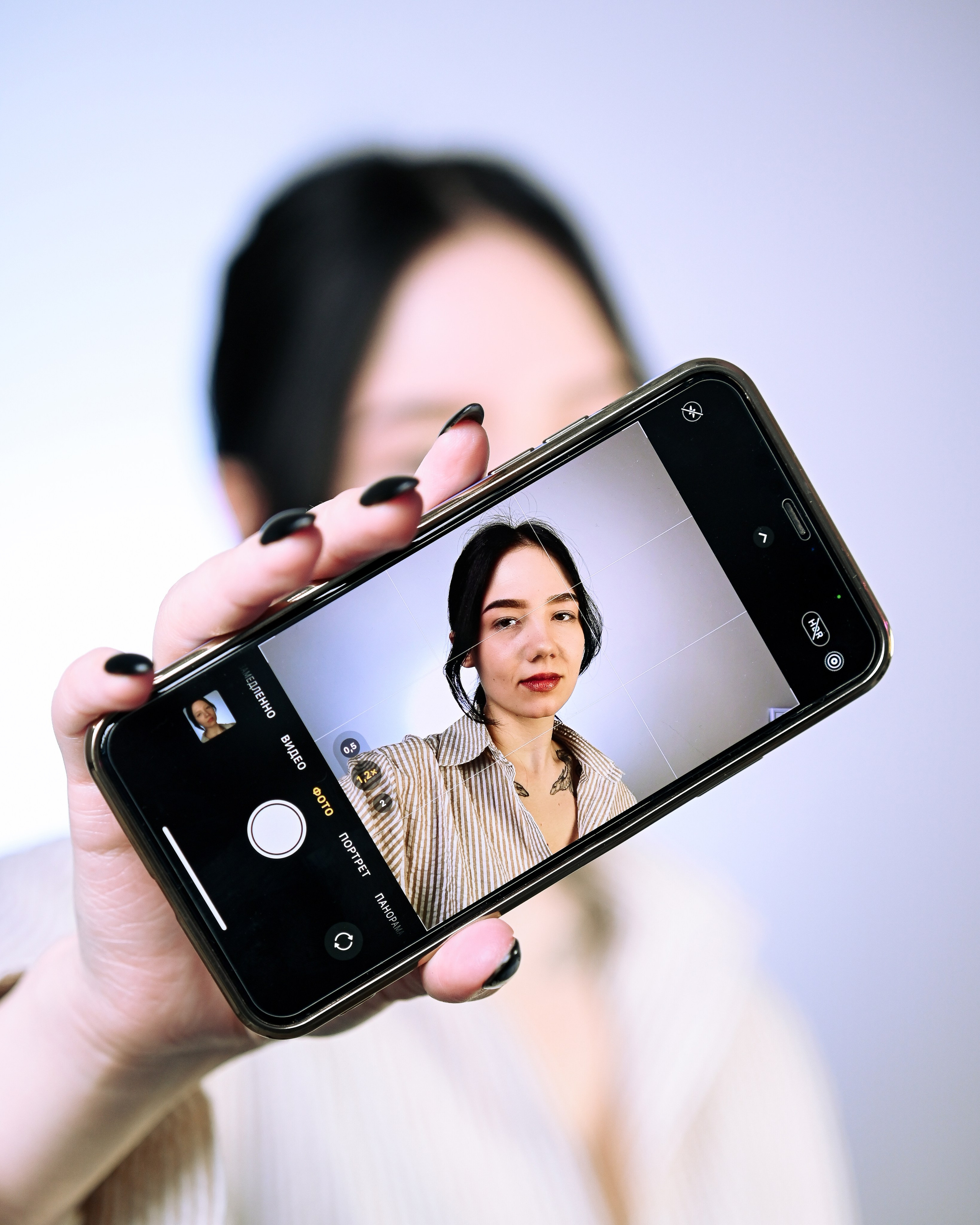 LM Brows 14.10.24. Jelizaveta Gross - reportaaži- ja portreefotograaf Narvas