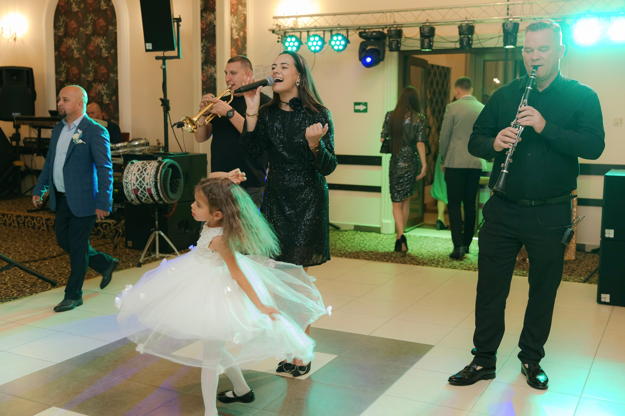 Mihai & Oana. Servicii foto-video profesionale, pentru momente de neuitat