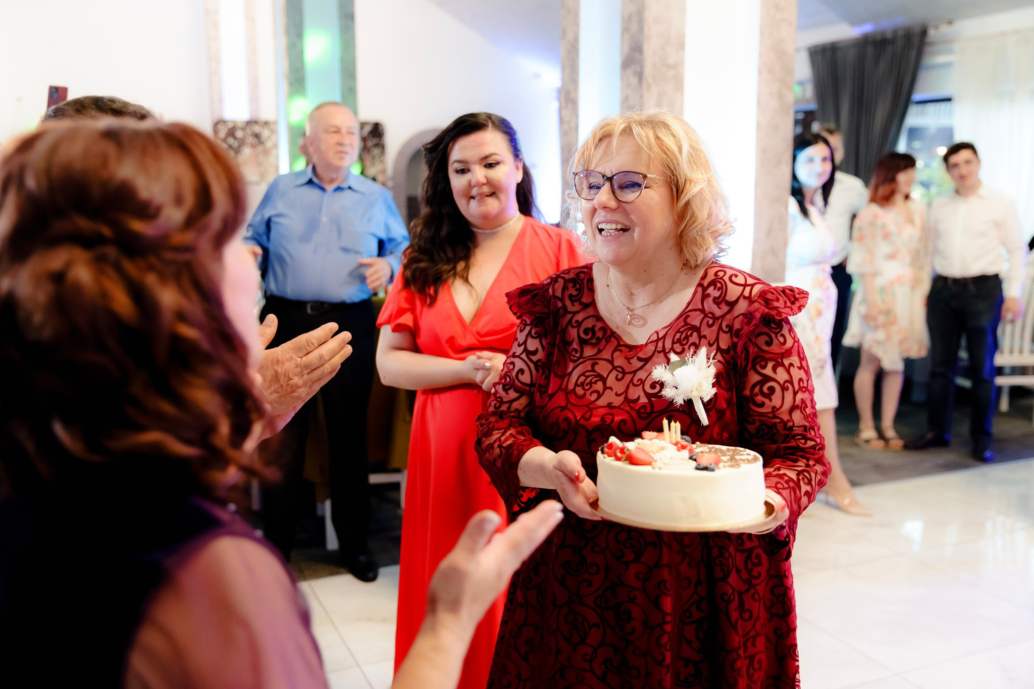 Ioana & Ionuț | Nuntă de poveste la Păstrăvăria Poiana din Mălini județul Suceava. Servicii foto-video profesionale, pentru momente de neuitat