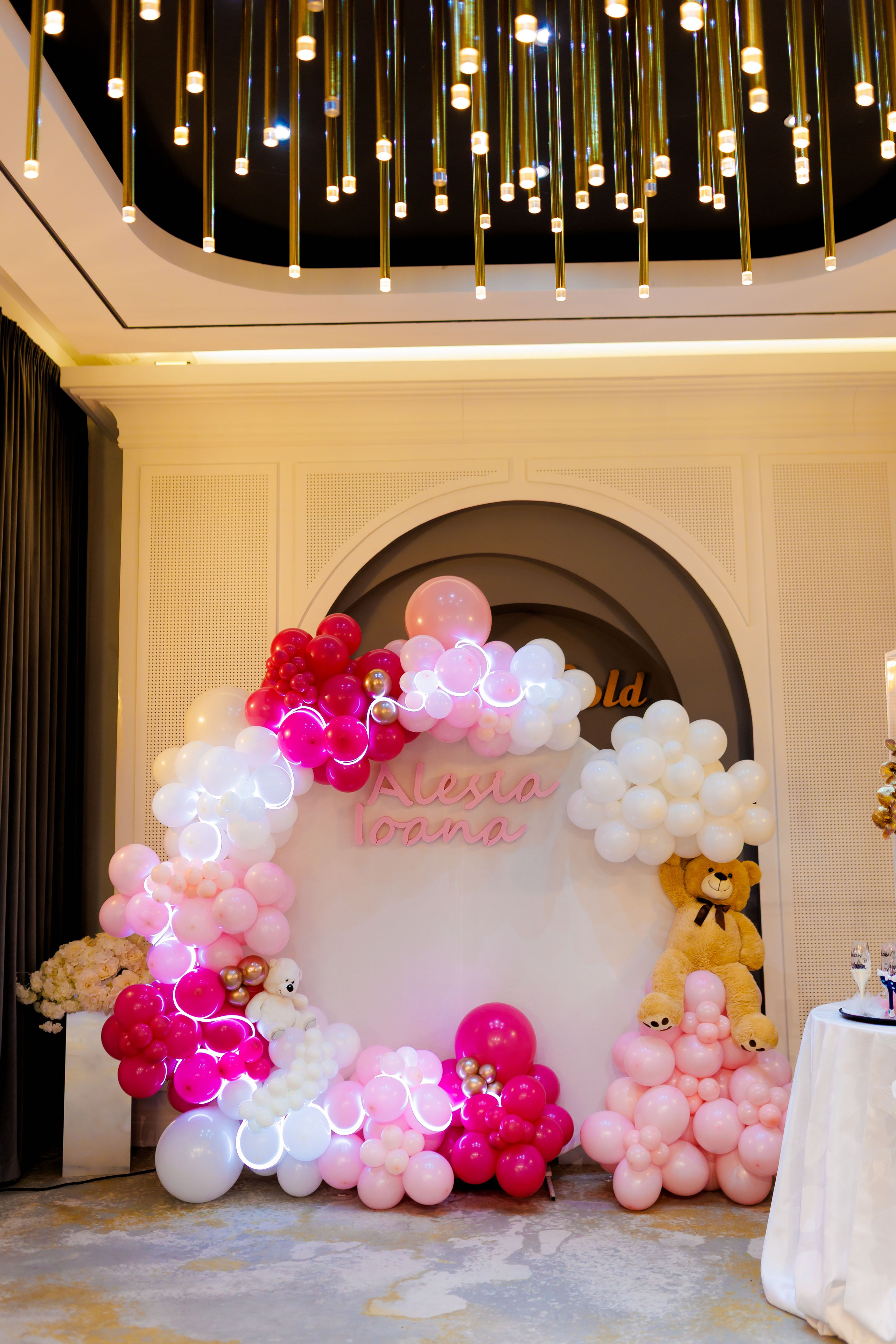 Povestea voastră, regizată de noi |Cristi Turculet Videograf Nuntă Suceava | wedding highlight. Servicii foto-video profesionale, pentru momente de neuitat