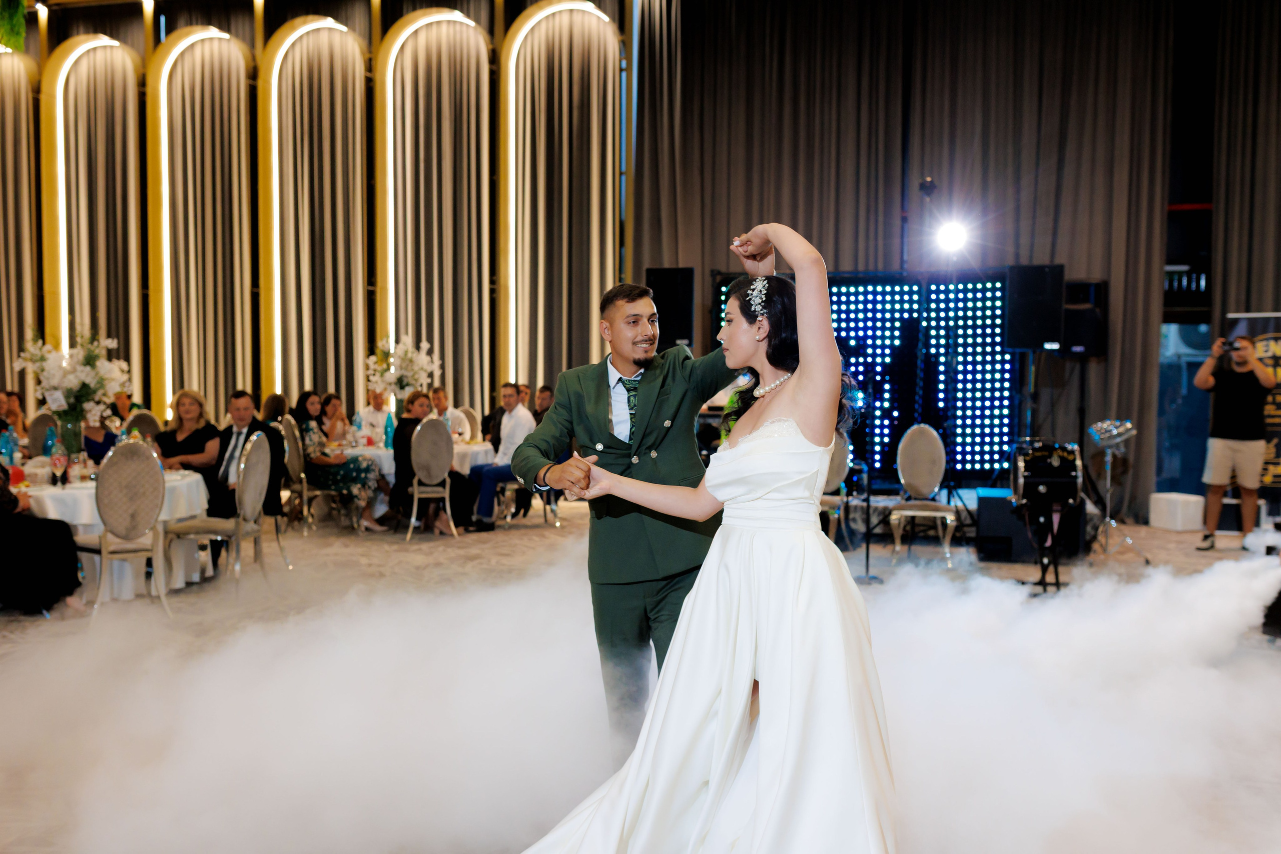 Nunta Nicoleta & Răzvan | Fotografie & Videografie Profesională. Servicii foto-video profesionale, pentru momente de neuitat