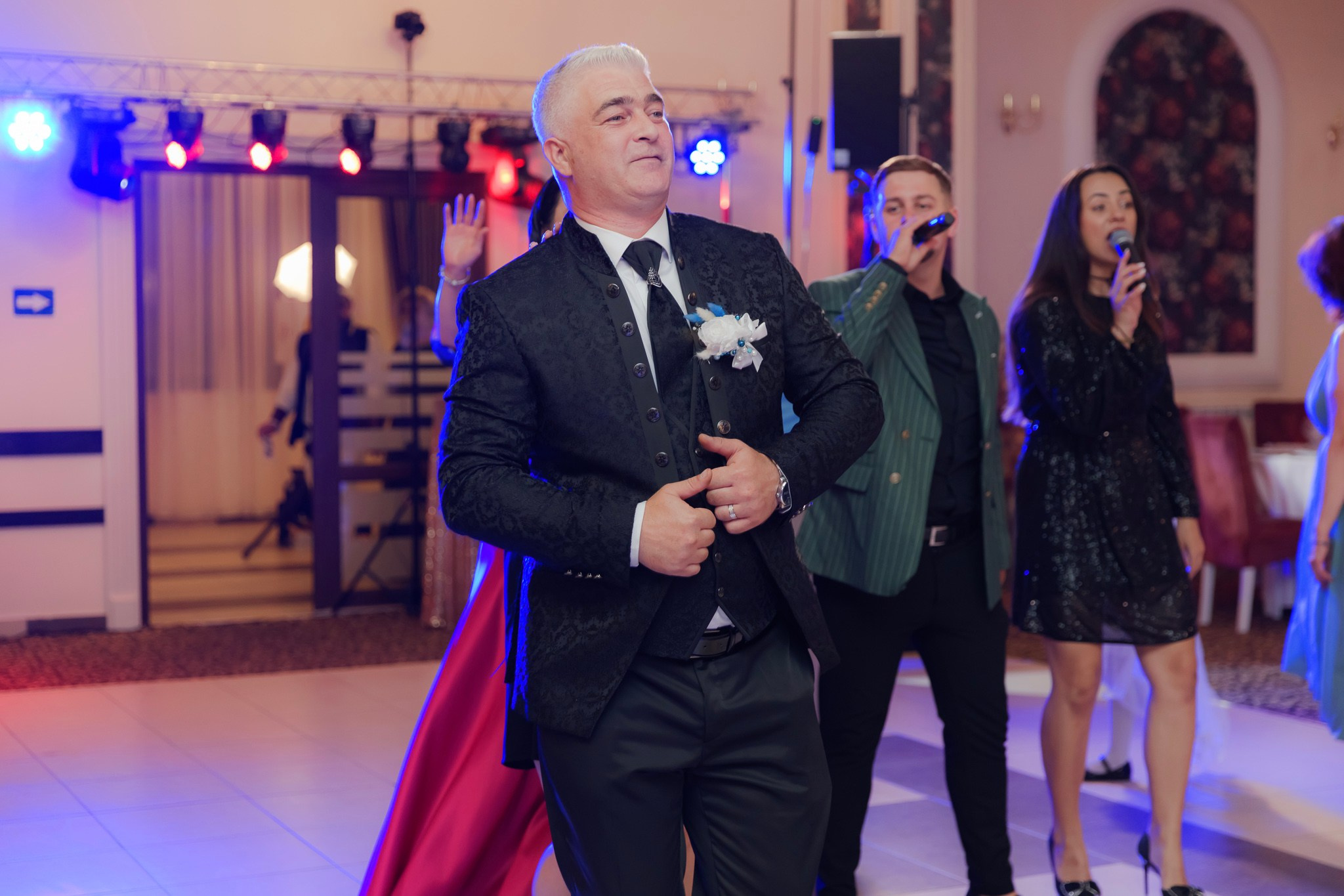 Mihai & Oana. Servicii foto-video profesionale, pentru momente de neuitat