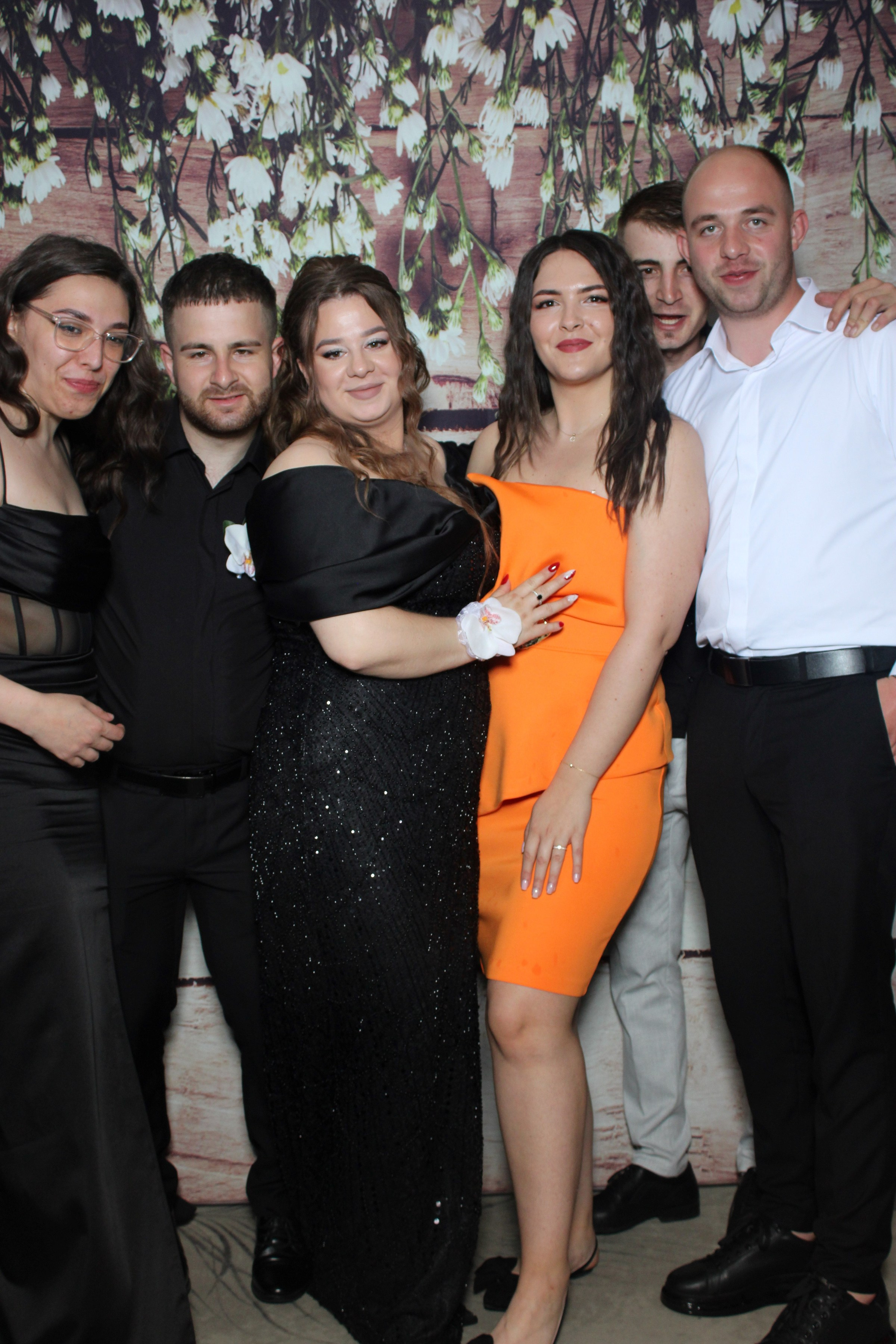Nunta Denisa & Daniel – Zâmbete și distracție cu Oglinda Amintirilor Suceava