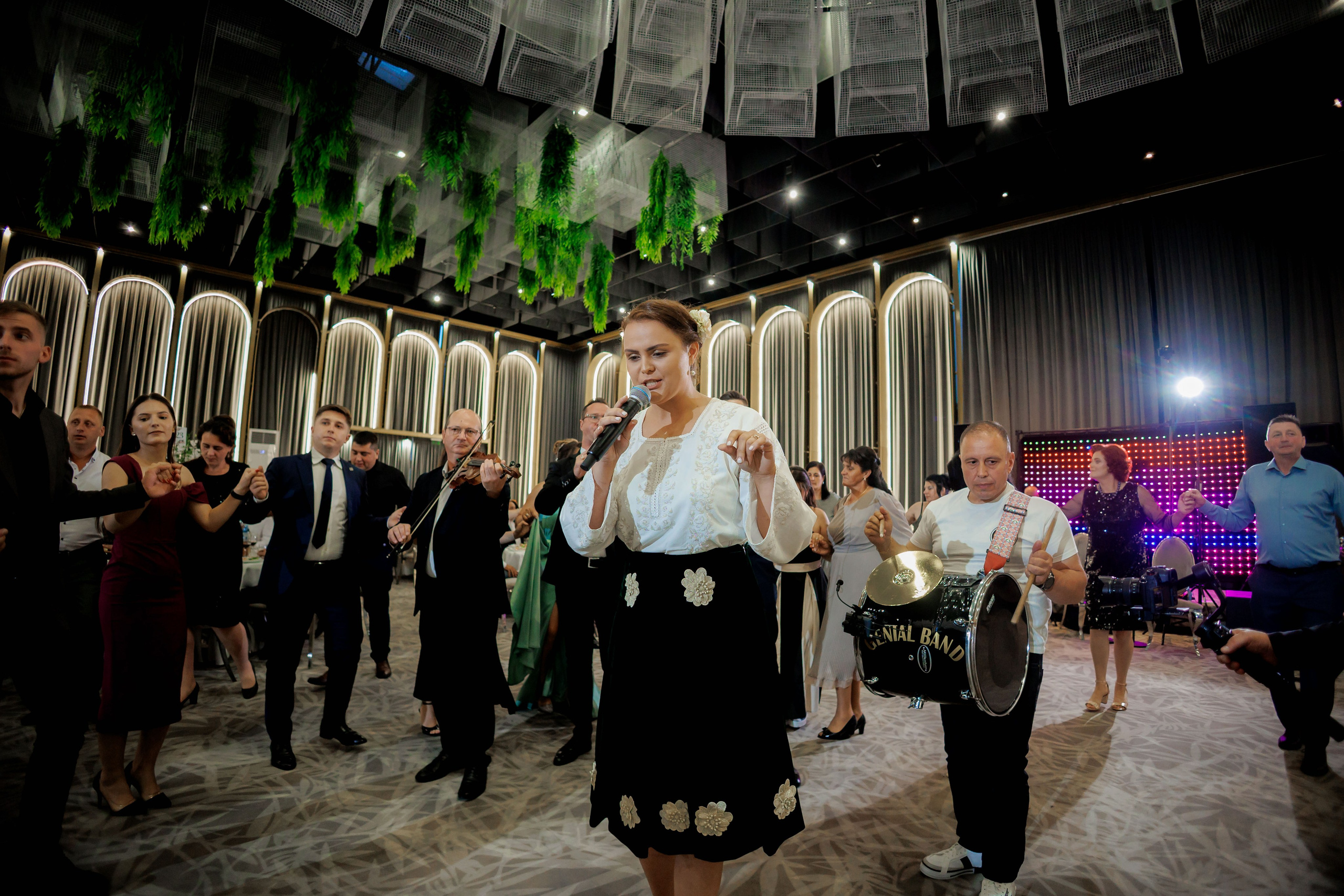 Nunta Nicoleta & Răzvan | Fotografie & Videografie Profesională. Servicii foto-video profesionale, pentru momente de neuitat