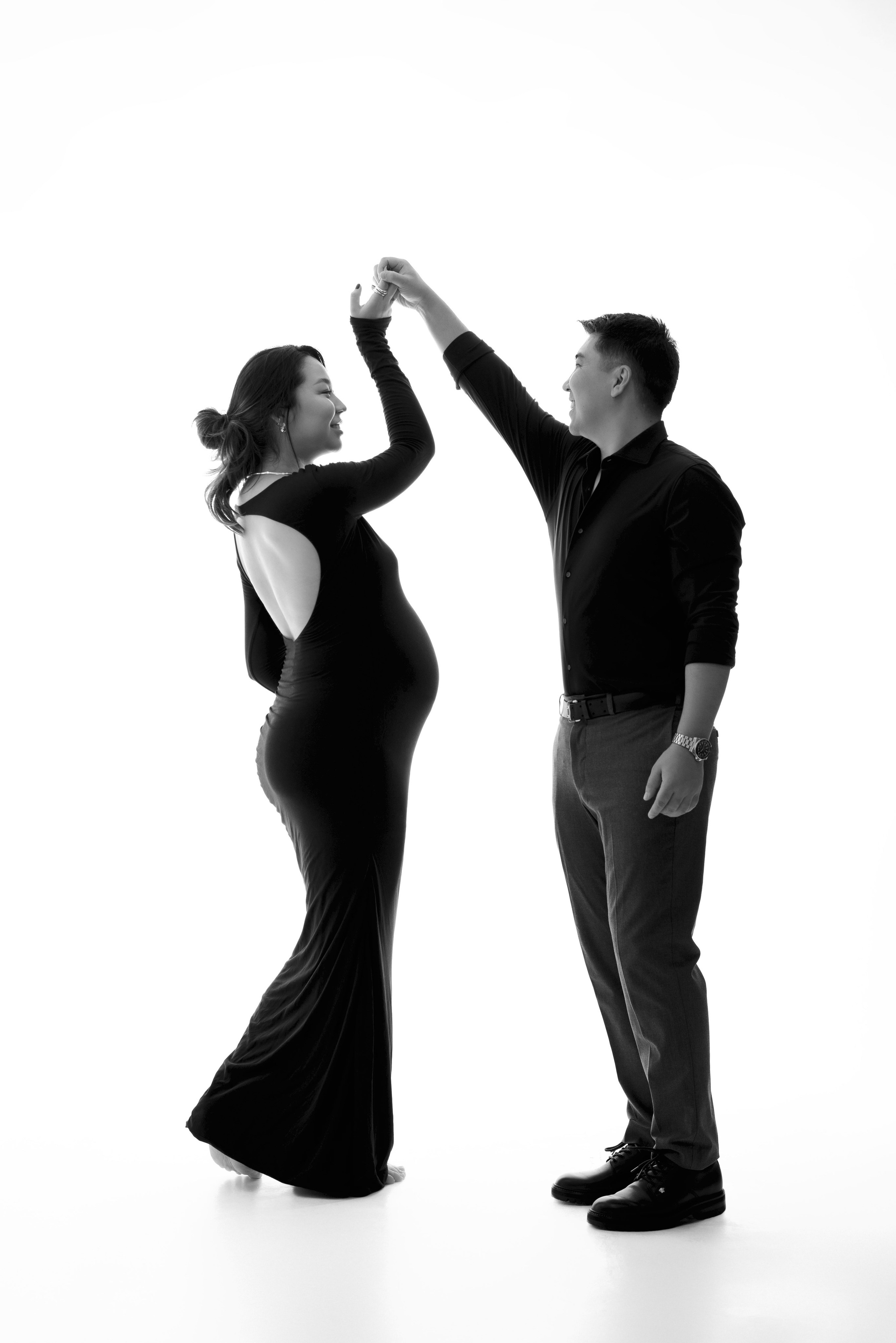 Maternity Photography in London! Natural and Elegant Pregnancy PhotoshootsLooking for a professional maternity photographer in London? I offer beautiful, natural maternity photoshoots that celebrate your pregnancy in a calm, elegant and authentic way. Whether you prefer a studio session or a cosy shoot in your own home, I create timeless images that reflect your personality and this special chapter of your life.My maternity sessions are designed to be relaxed, comfortable and confidence-boosting. I gently guide you through posing, movement and expressions, so you never have to worry about what to do in front of the camera. The photoshoot usually lasts around 1 hour, giving us enough time to create a variety of looks and capture both soft, intimate moments and stronger, more expressive portraits.The best time for a maternity photoshoot is usually between 28 and 33 weeks of pregnancy, when your bump is beautifully visible and you still feel comfortable moving and posing. Partners and children are very welcome to join the session, so we can create a mix of solo portraits, couple photos and family images.After your session, you will receive all the best images in light, natural retouching that keeps your skin and colours looking real and timeless. Your gallery will be ready quickly, and you’ll be able to download your photos and select your favourites for more detailed retouching.I work as a maternity photographer across London, offering both studio and in-home sessions depending on your preference. If you’re looking for a London maternity photographer who focuses on natural beauty, emotion and a relaxed experience, I’d love to create meaningful images for you to remember this special time.Get in touch to check availability and book your maternity photoshoot in London.