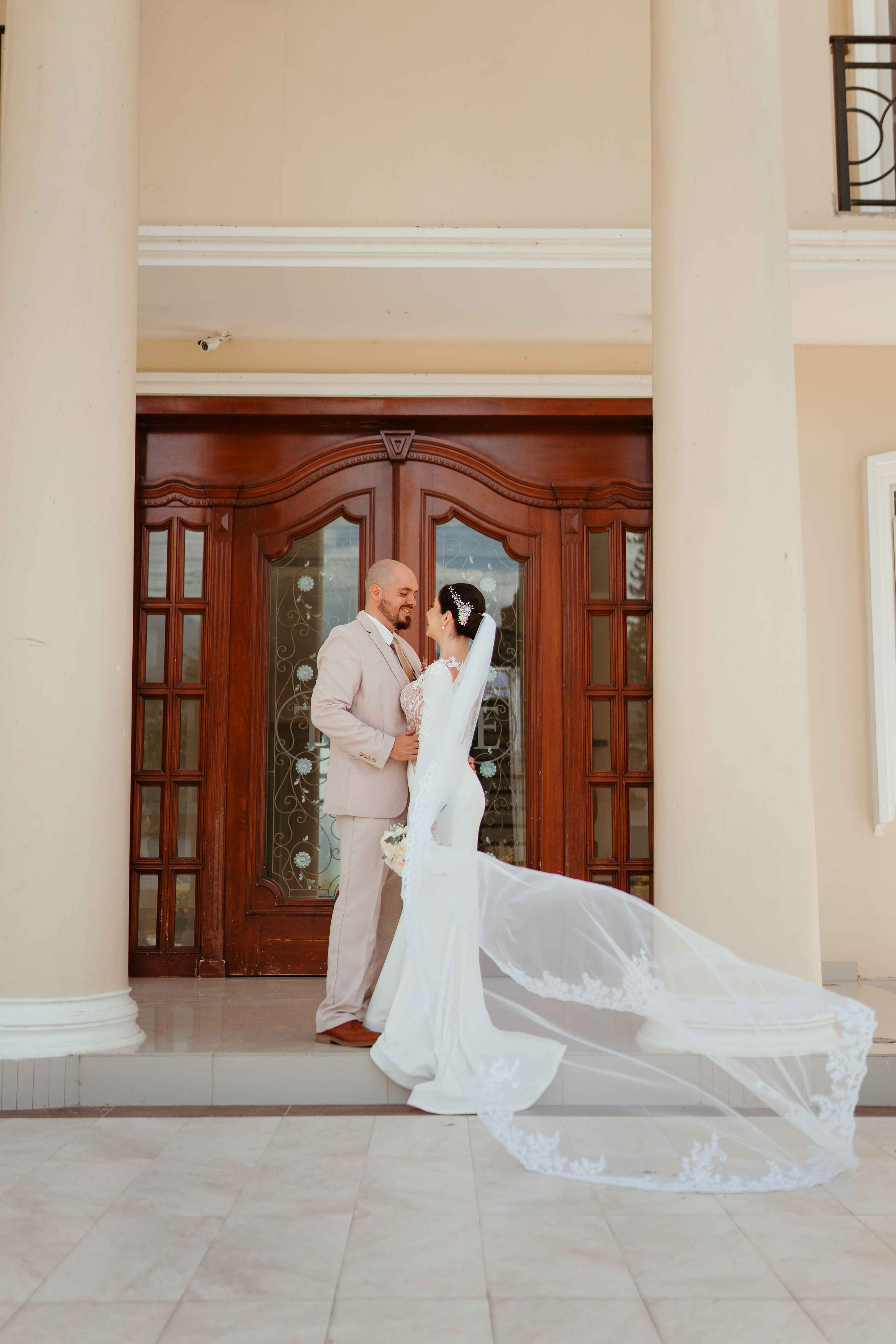 Karina y Daniel. Fotógrafo de bodas en Loja Ecuador | Piero Alvarez PH