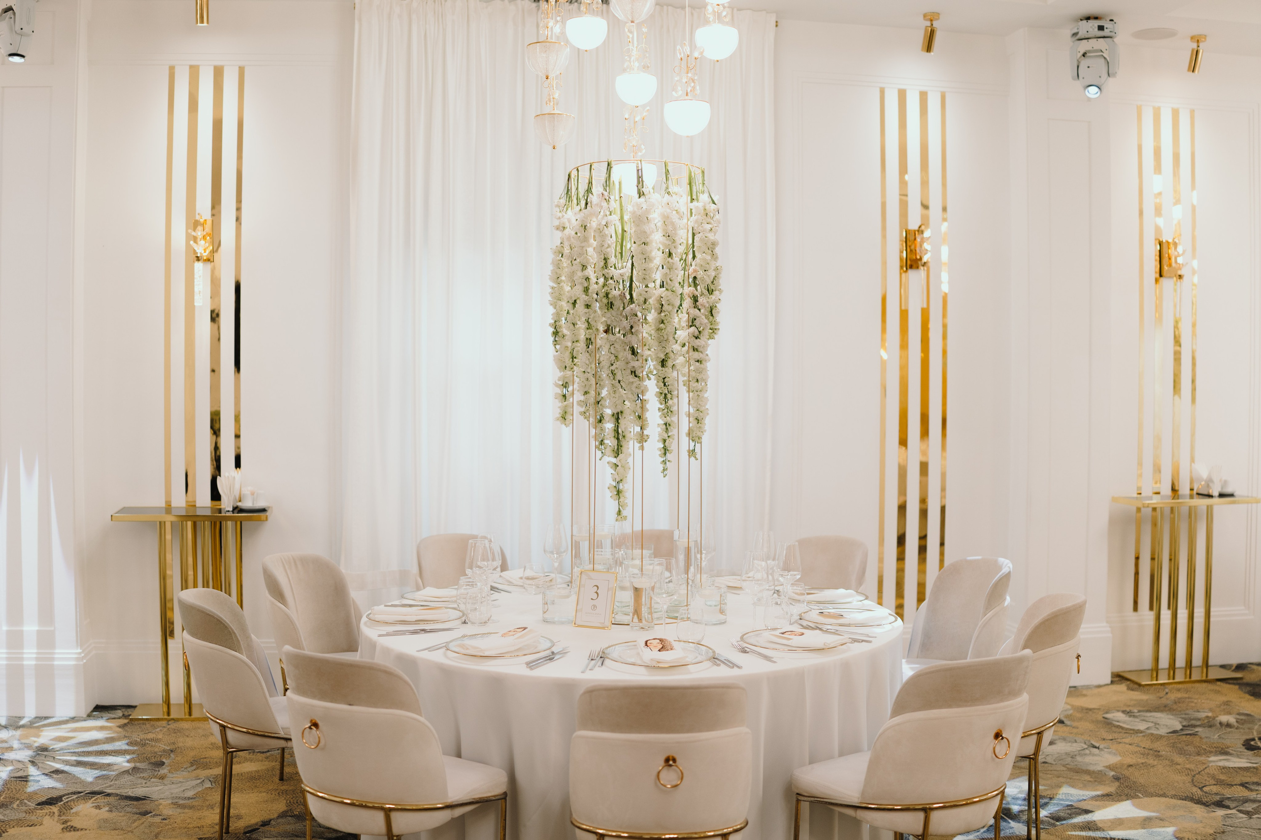 Interioare și Spații - Foto