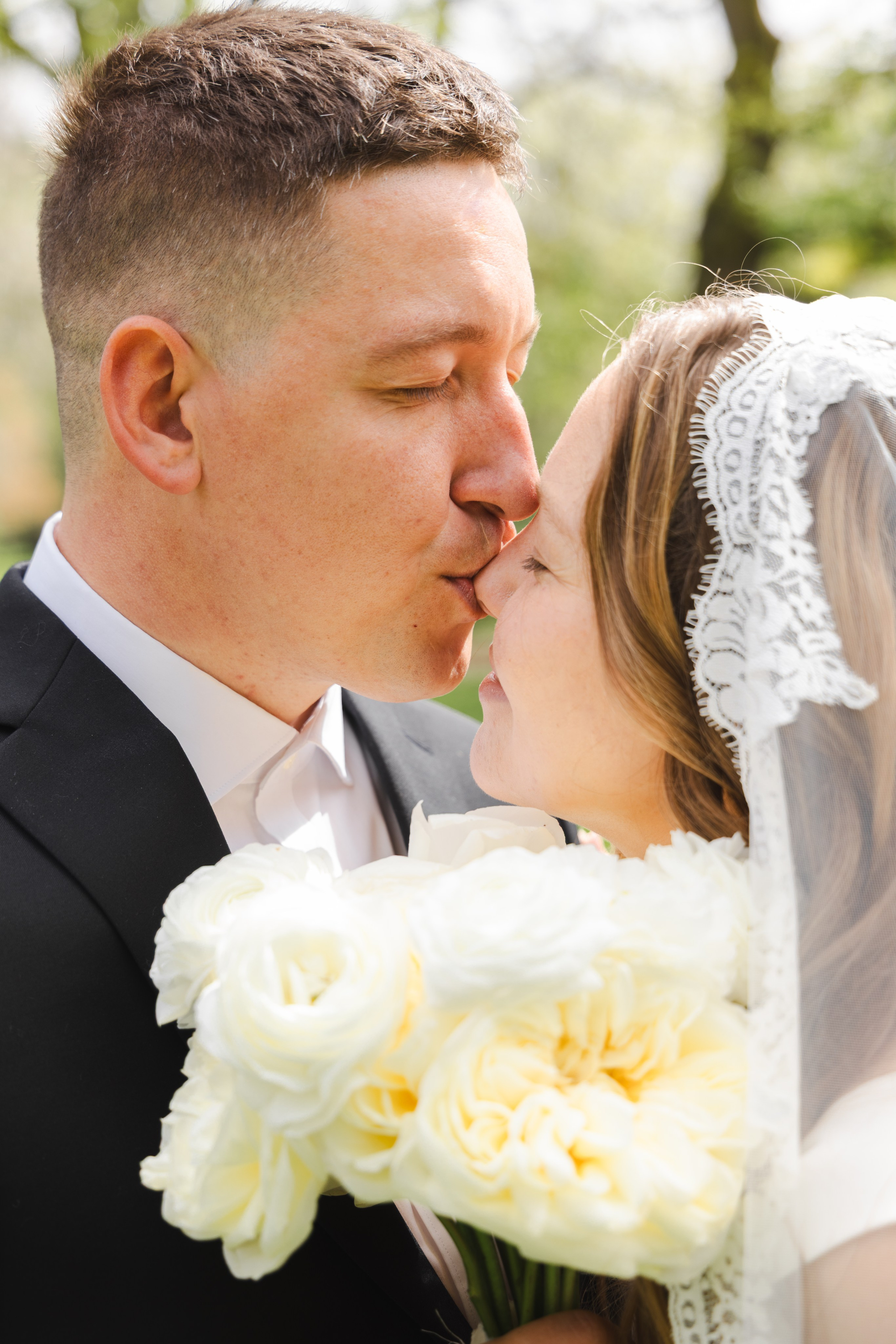 Wedding photography. Eikanmedia | Photographer and videographer capturing weddings, families, engagements, pregnancy & newborns | Vancouver, WA | USA