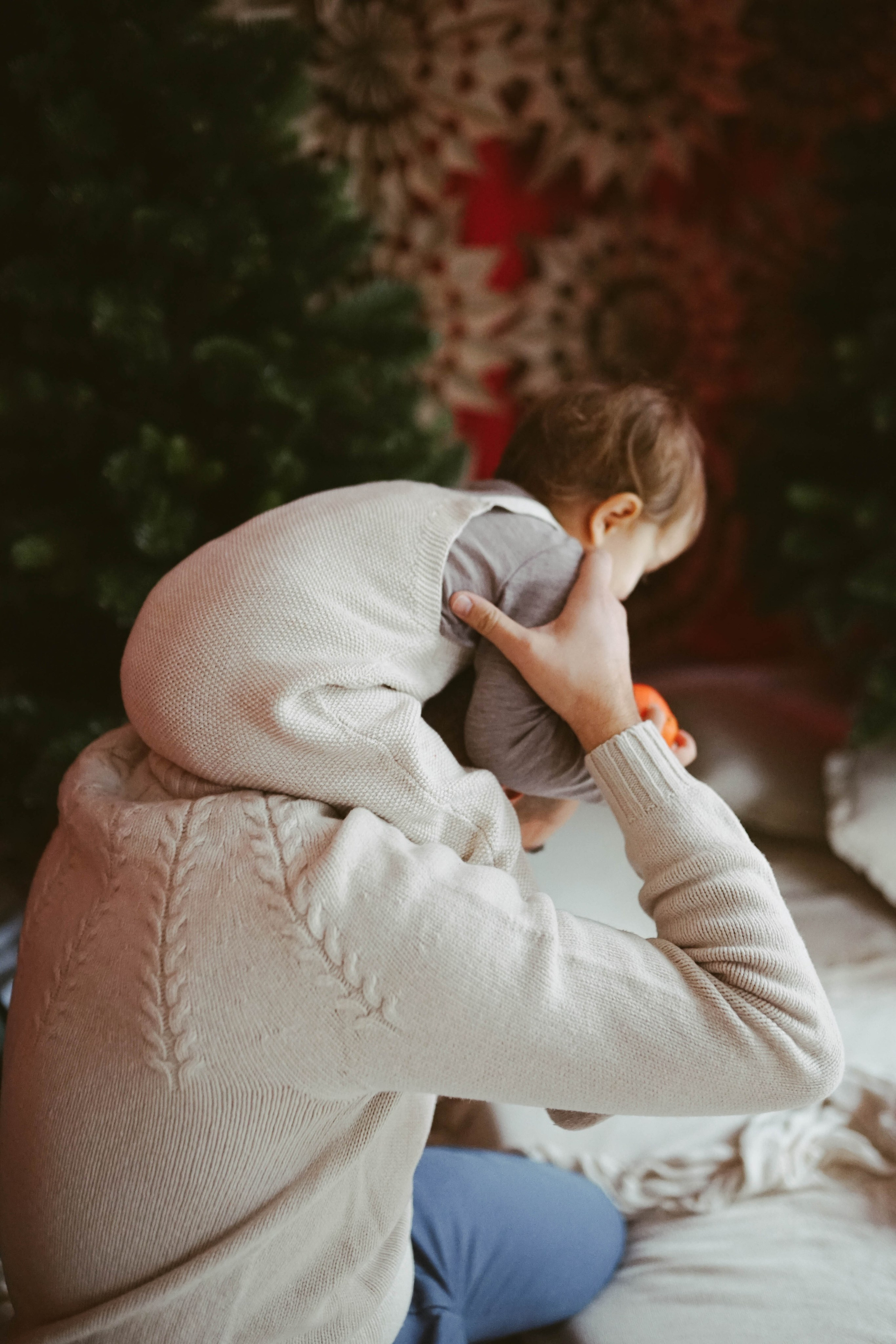 Poveste de Iarna Sesiune foto. Madalina Beda- Artist vizual, fotograf, doula la nastere, consultant babywearing Brasov si in toata tara