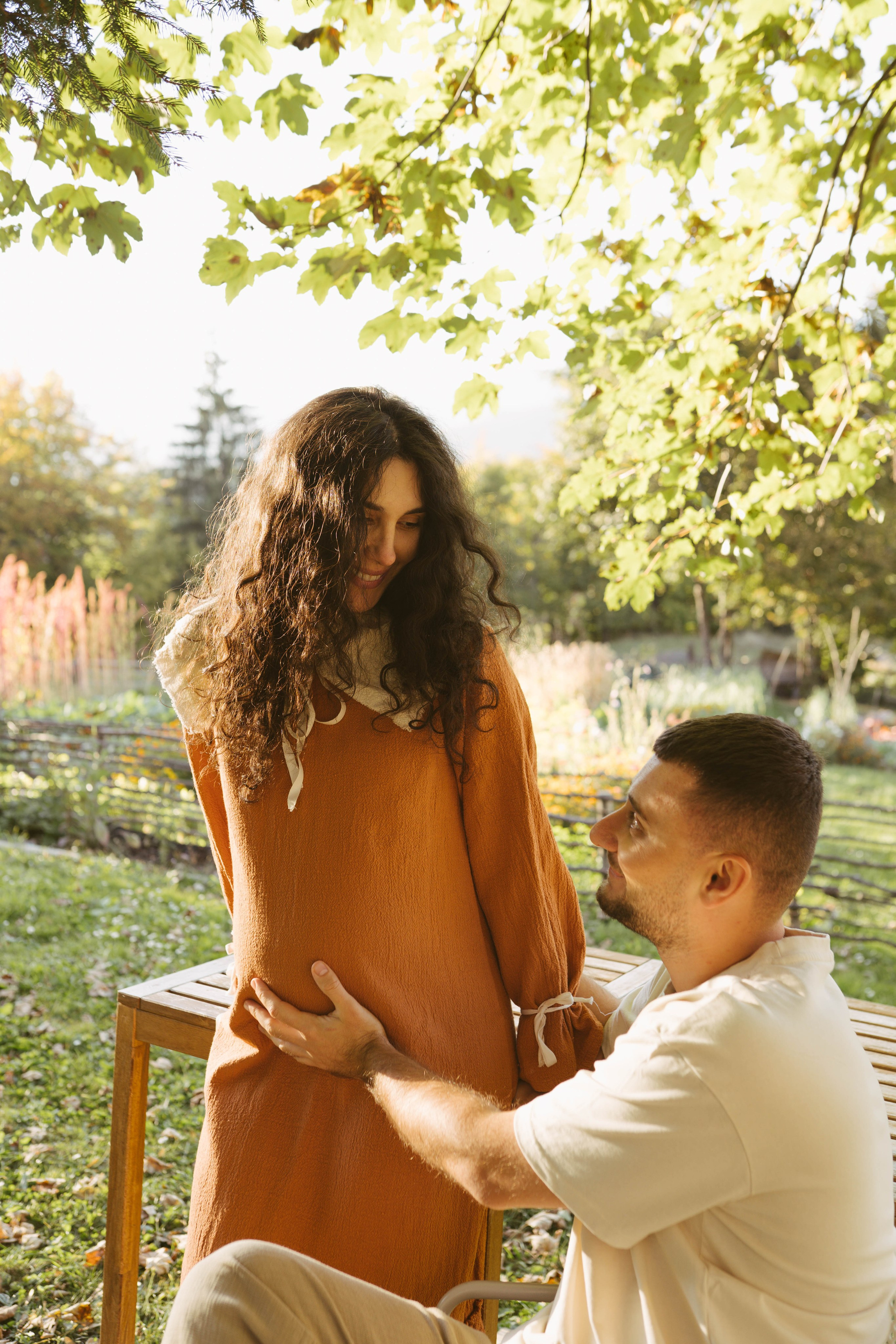 Poveste Toamna Colorata sesiune foto in natura toamna. Madalina Beda- Artist vizual, fotograf, doula la nastere, consultant babywearing Brasov si in toata tara