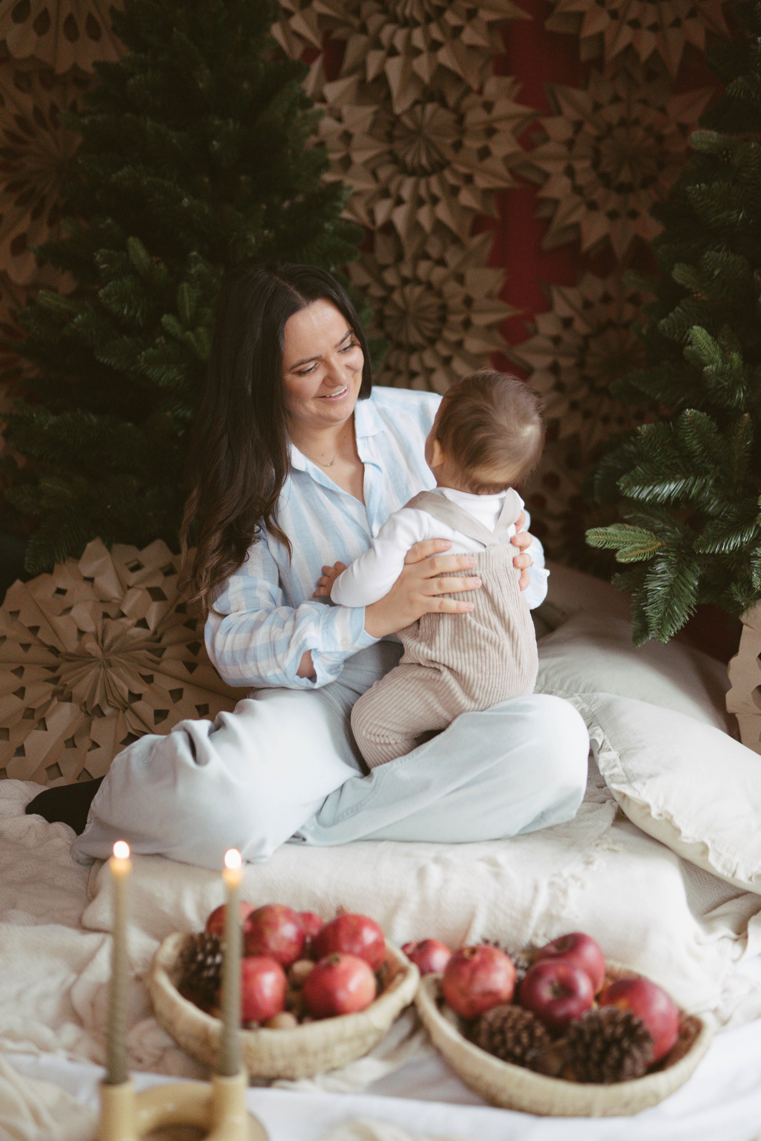 Poveste de Iarna Sesiune foto. Madalina Beda- Artist vizual, fotograf, doula la nastere, consultant babywearing Brasov si in toata tara