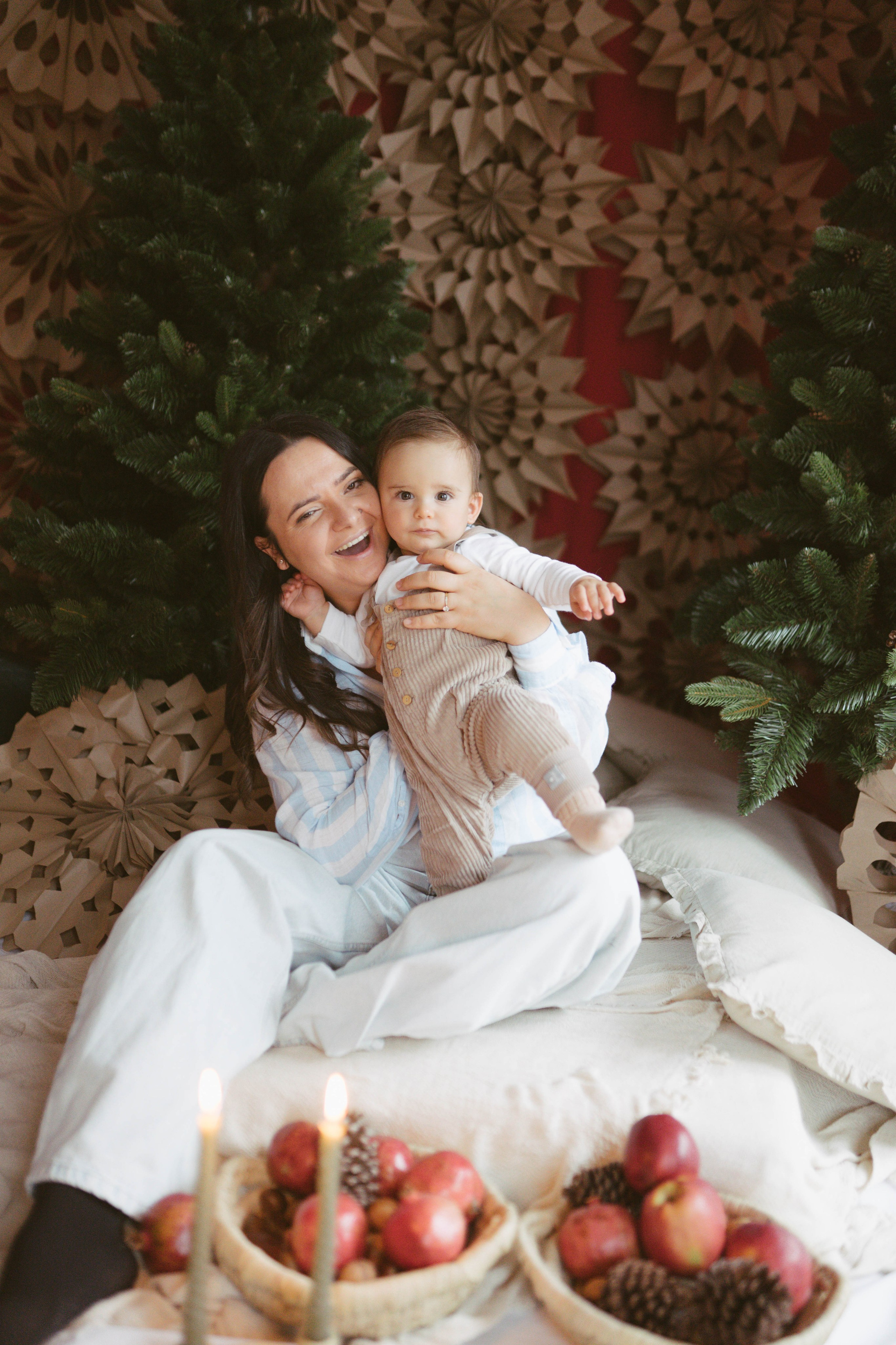 Poveste de Iarna Sesiune foto. Madalina Beda- Artist vizual, fotograf, doula la nastere, consultant babywearing Brasov si in toata tara