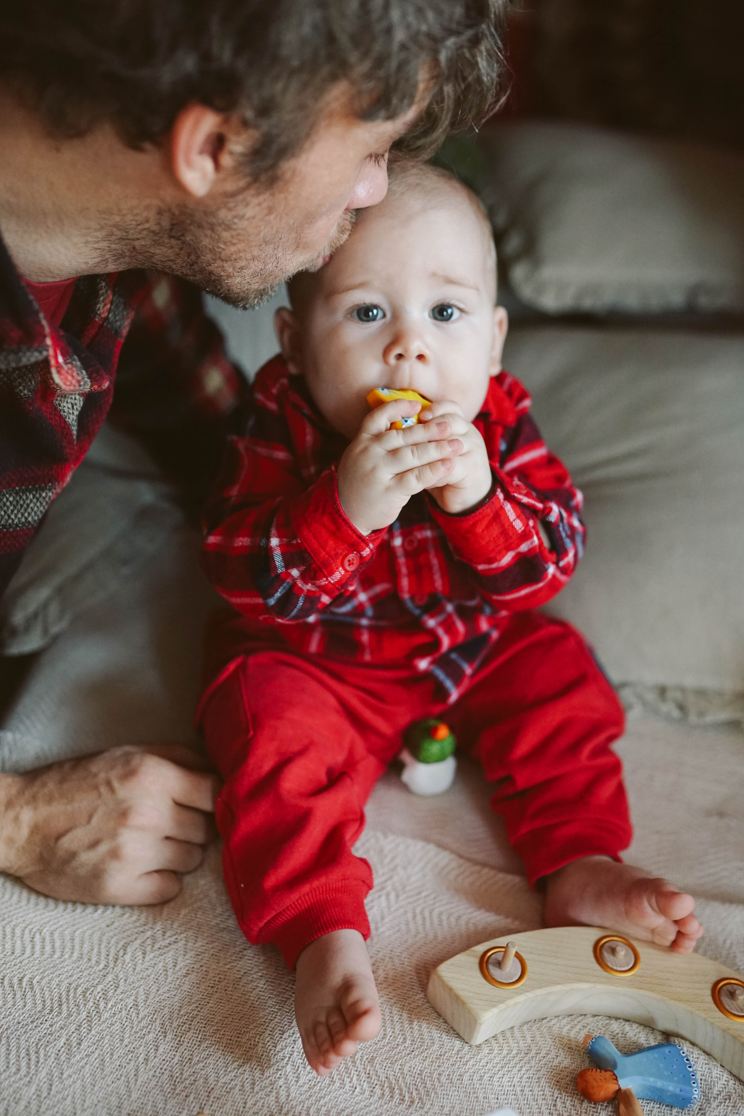 Poveste de Iarna Sesiune foto. Madalina Beda- Artist vizual, fotograf, doula la nastere, consultant babywearing Brasov si in toata tara