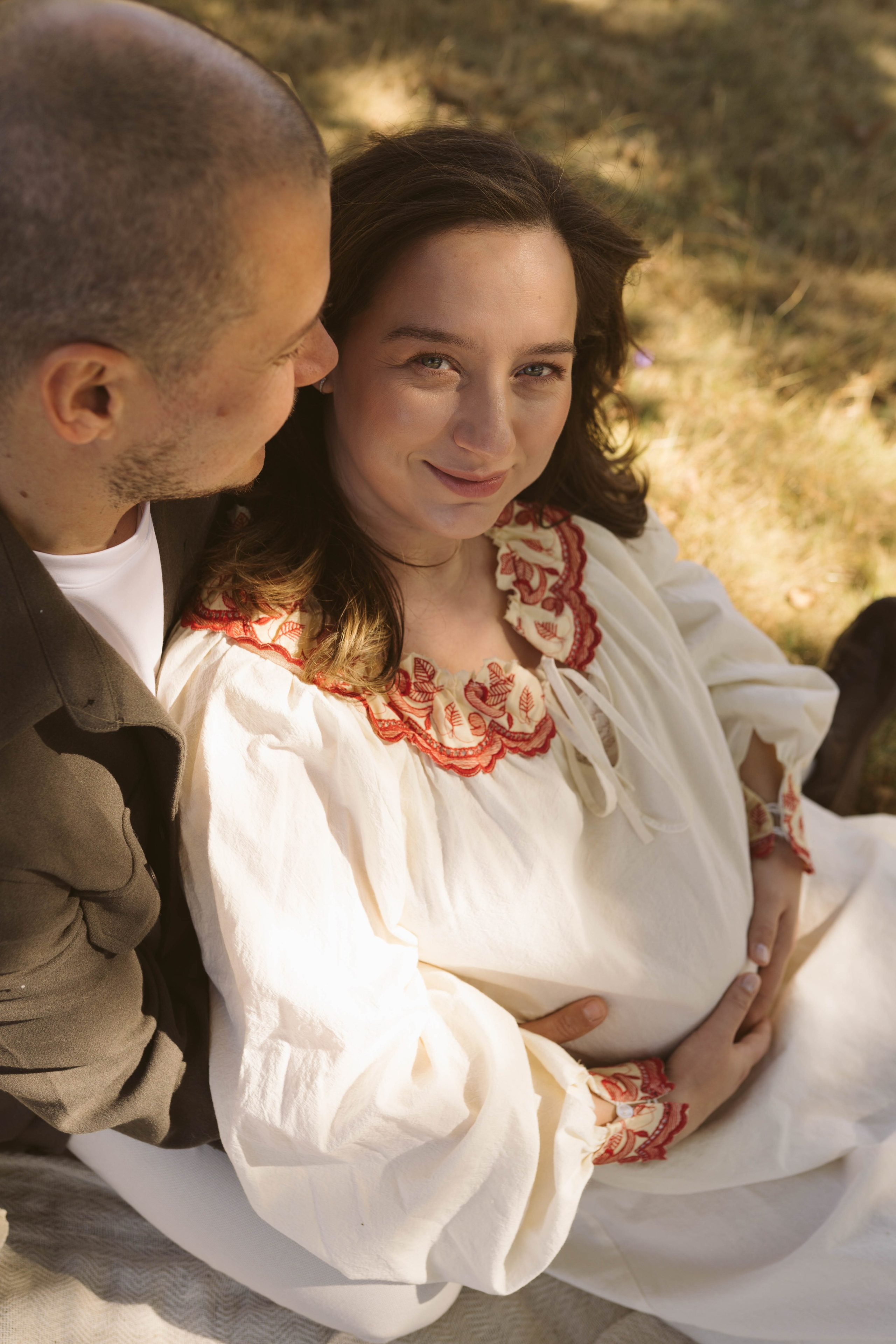 Poveste Toamna Colorata sesiune foto in natura toamna. Madalina Beda- Artist vizual, fotograf, doula la nastere, consultant babywearing Brasov si in toata tara