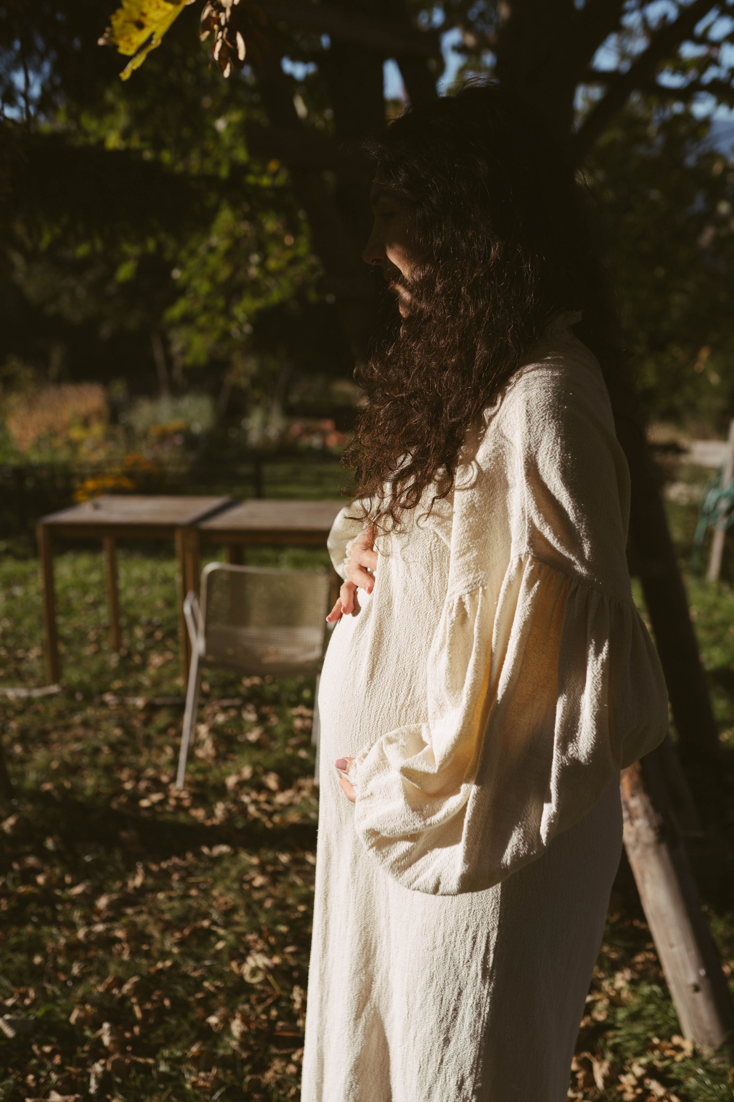 Poveste Toamna Colorata sesiune foto in natura toamna. Madalina Beda- Artist vizual, fotograf, doula la nastere, consultant babywearing Brasov si in toata tara