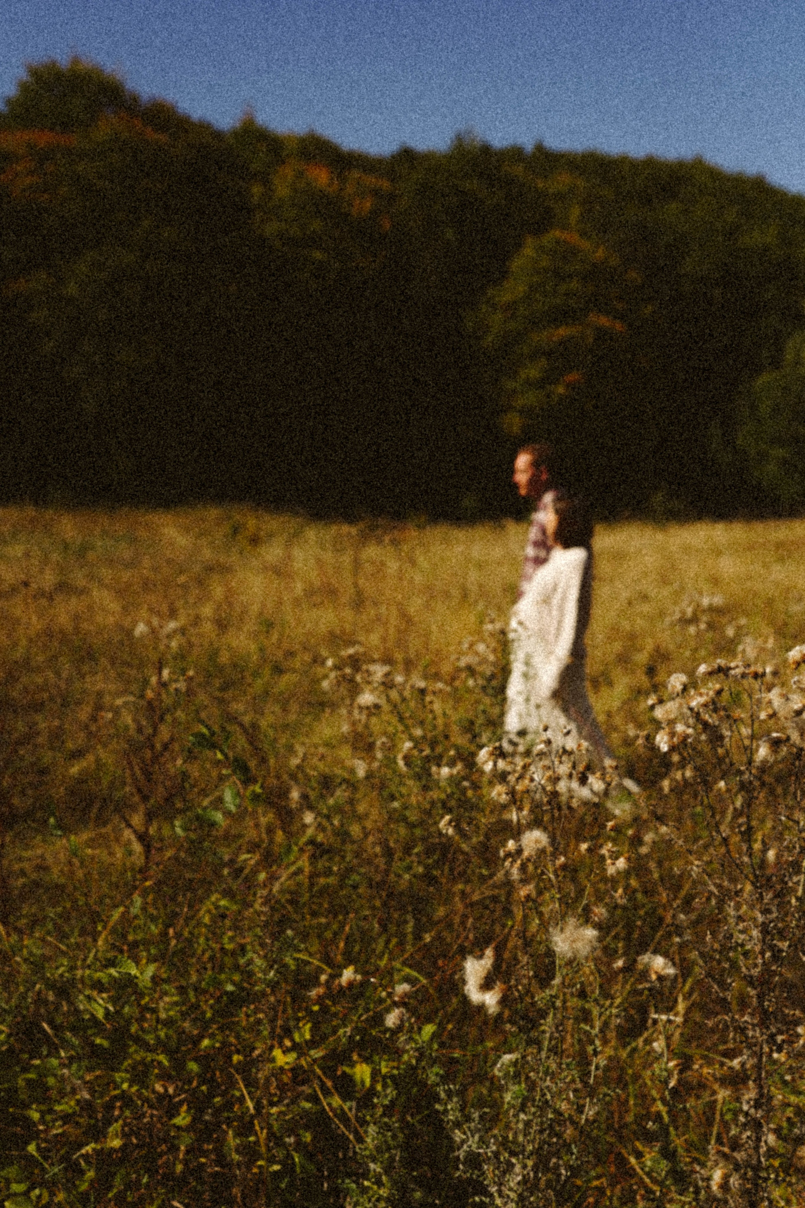 Poveste Toamna Colorata sesiune foto in natura toamna. Madalina Beda- Artist vizual, fotograf, doula la nastere, consultant babywearing Brasov si in toata tara