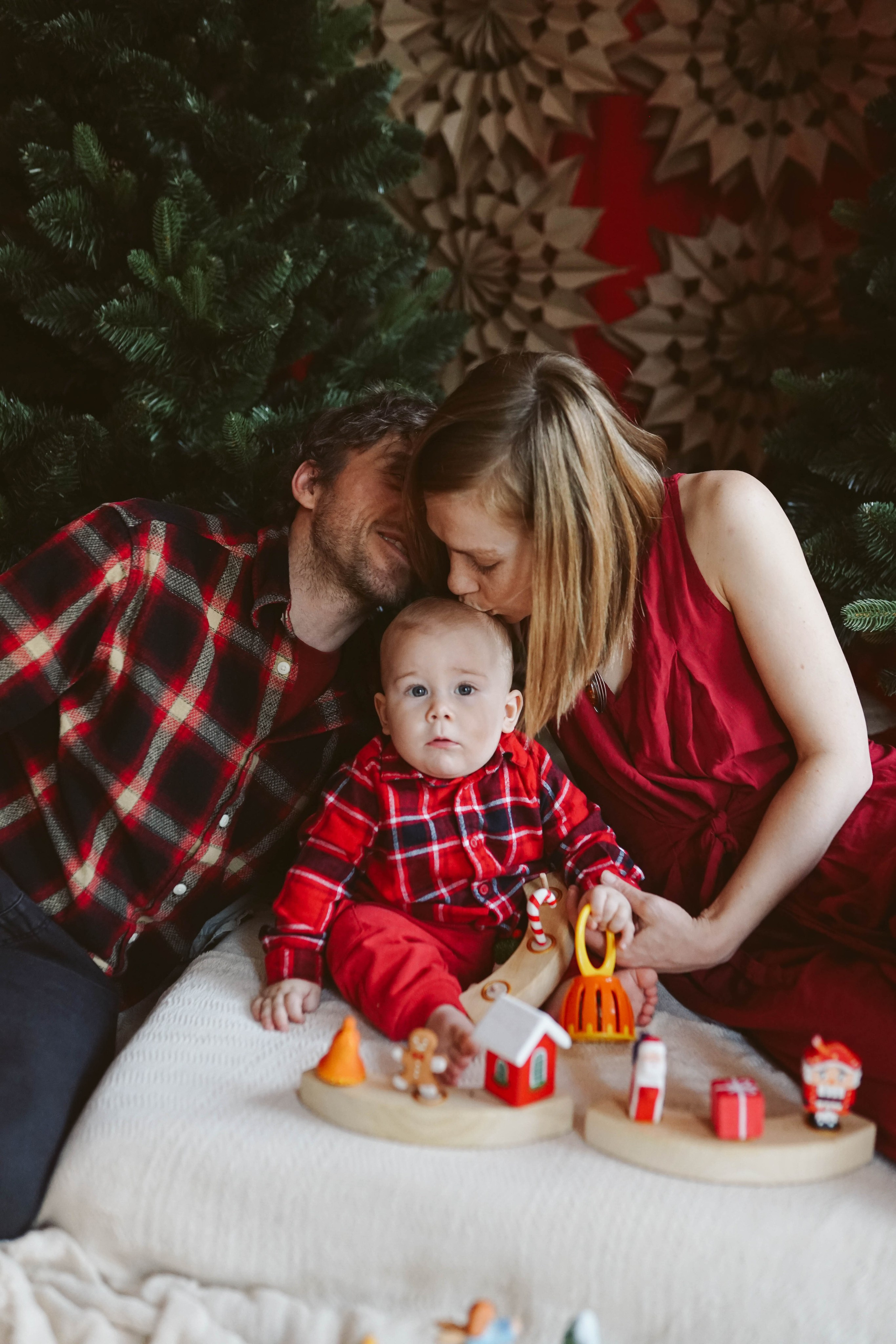 Poveste de Iarna Sesiune foto. Madalina Beda- Artist vizual, fotograf, doula la nastere, consultant babywearing Brasov si in toata tara