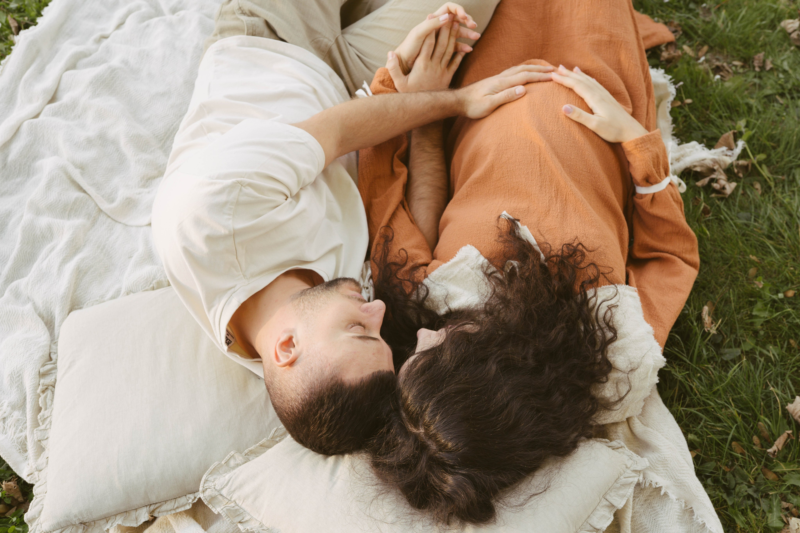 Poveste Toamna Colorata sesiune foto in natura toamna. Madalina Beda- Artist vizual, fotograf, doula la nastere, consultant babywearing Brasov si in toata tara