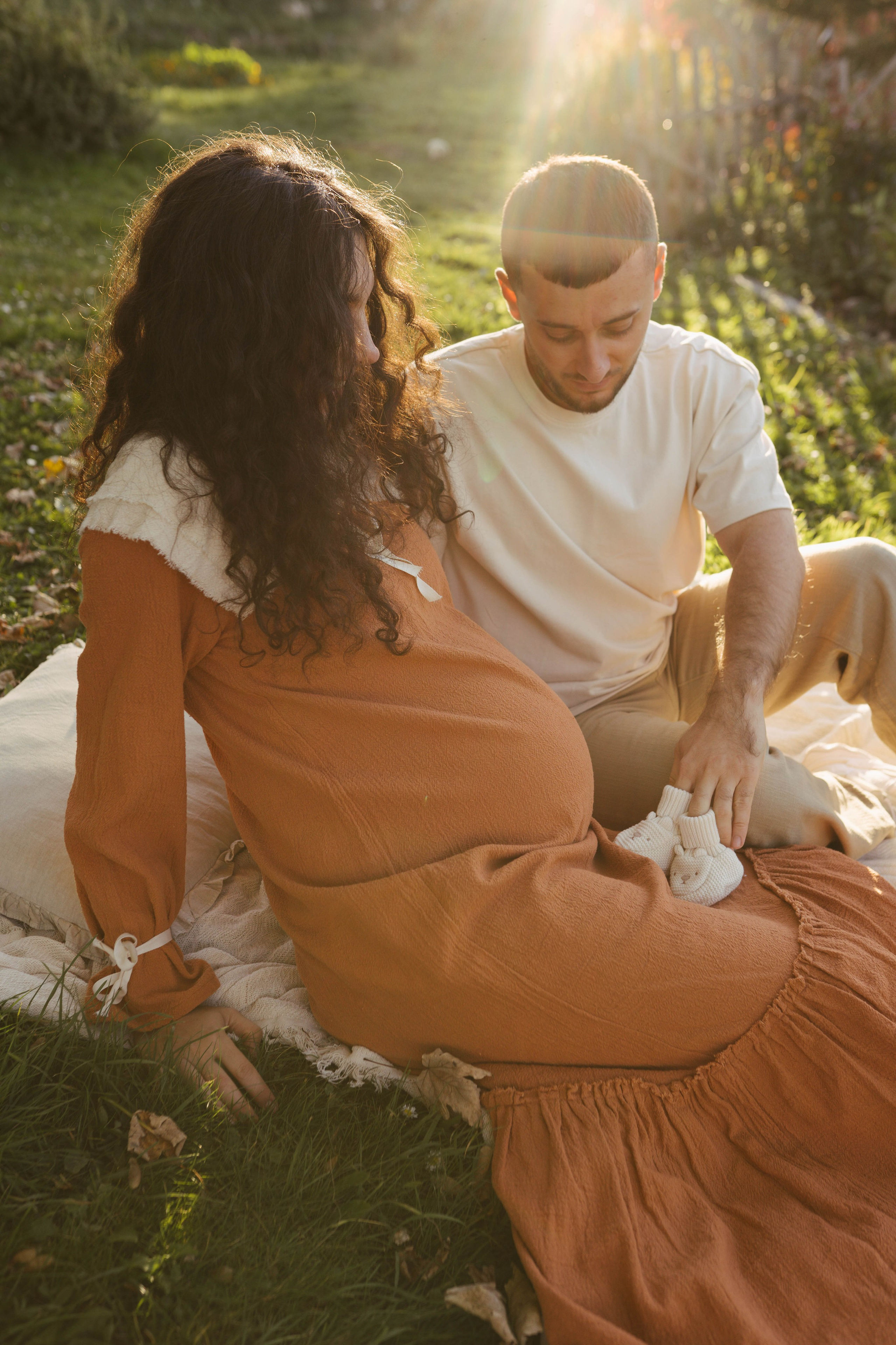 Poveste Toamna Colorata sesiune foto in natura toamna. Madalina Beda- Artist vizual, fotograf, doula la nastere, consultant babywearing Brasov si in toata tara