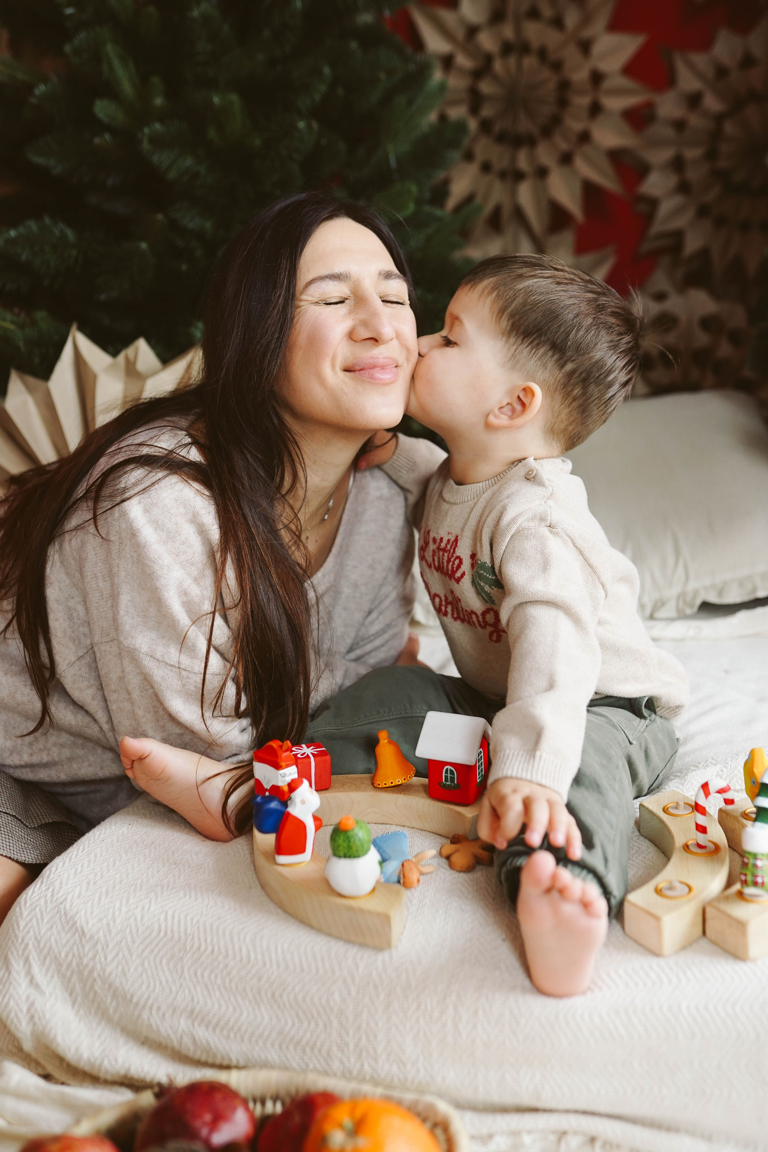 Poveste de Iarna Sesiune foto. Madalina Beda- Artist vizual, fotograf, doula la nastere, consultant babywearing Brasov si in toata tara
