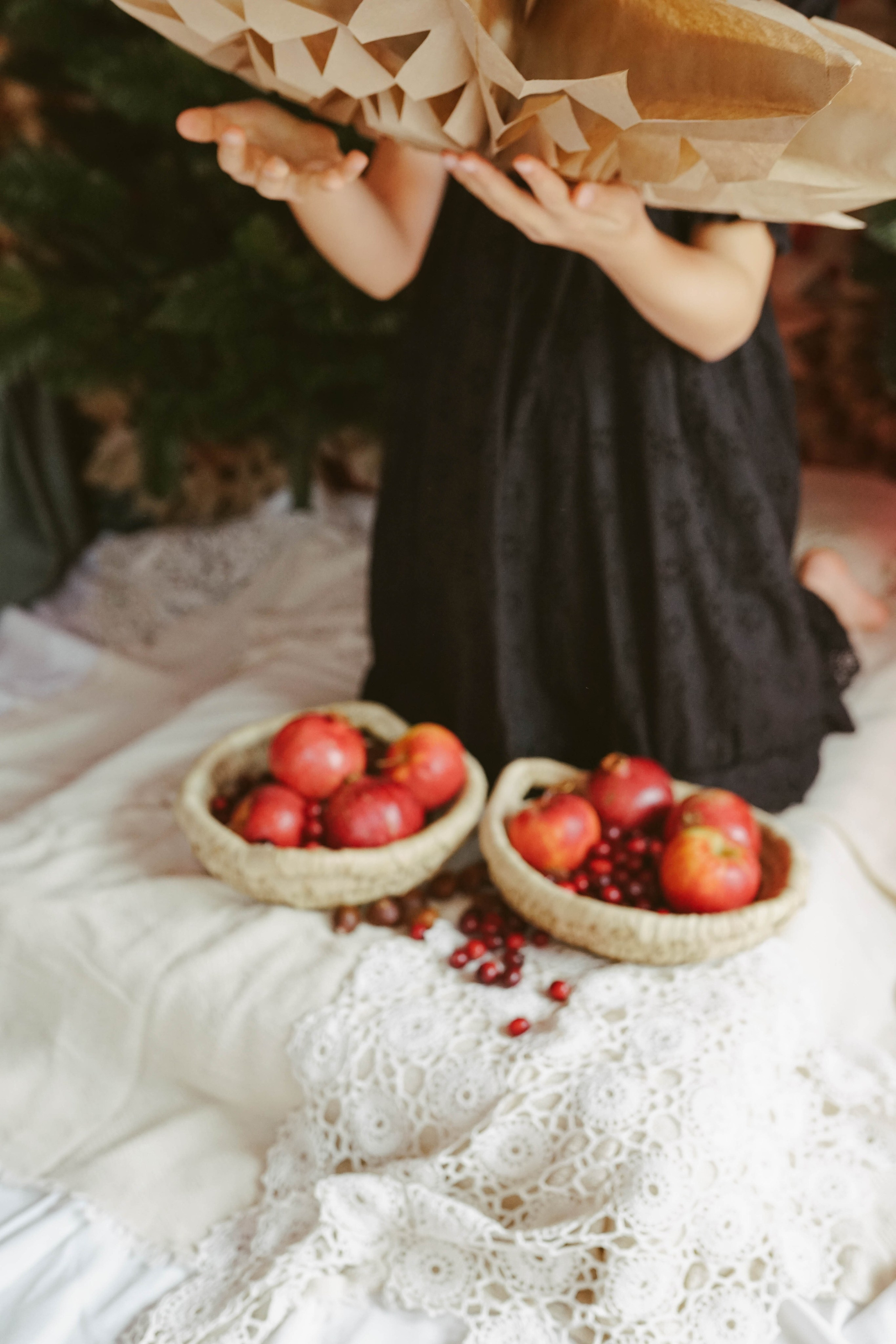 Poveste de Iarna Sesiune foto. Madalina Beda- Artist vizual, fotograf, doula la nastere, consultant babywearing Brasov si in toata tara