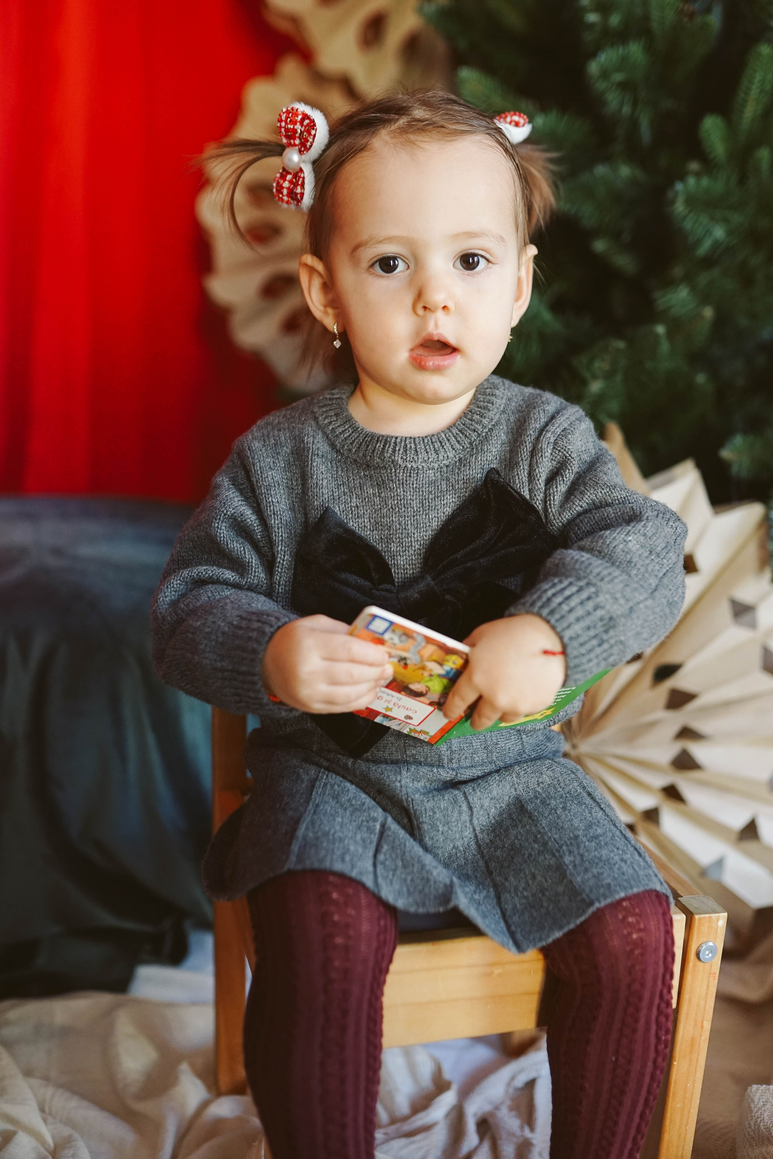 Poveste de Iarna Sesiune foto. Madalina Beda- Artist vizual, fotograf, doula la nastere, consultant babywearing Brasov si in toata tara