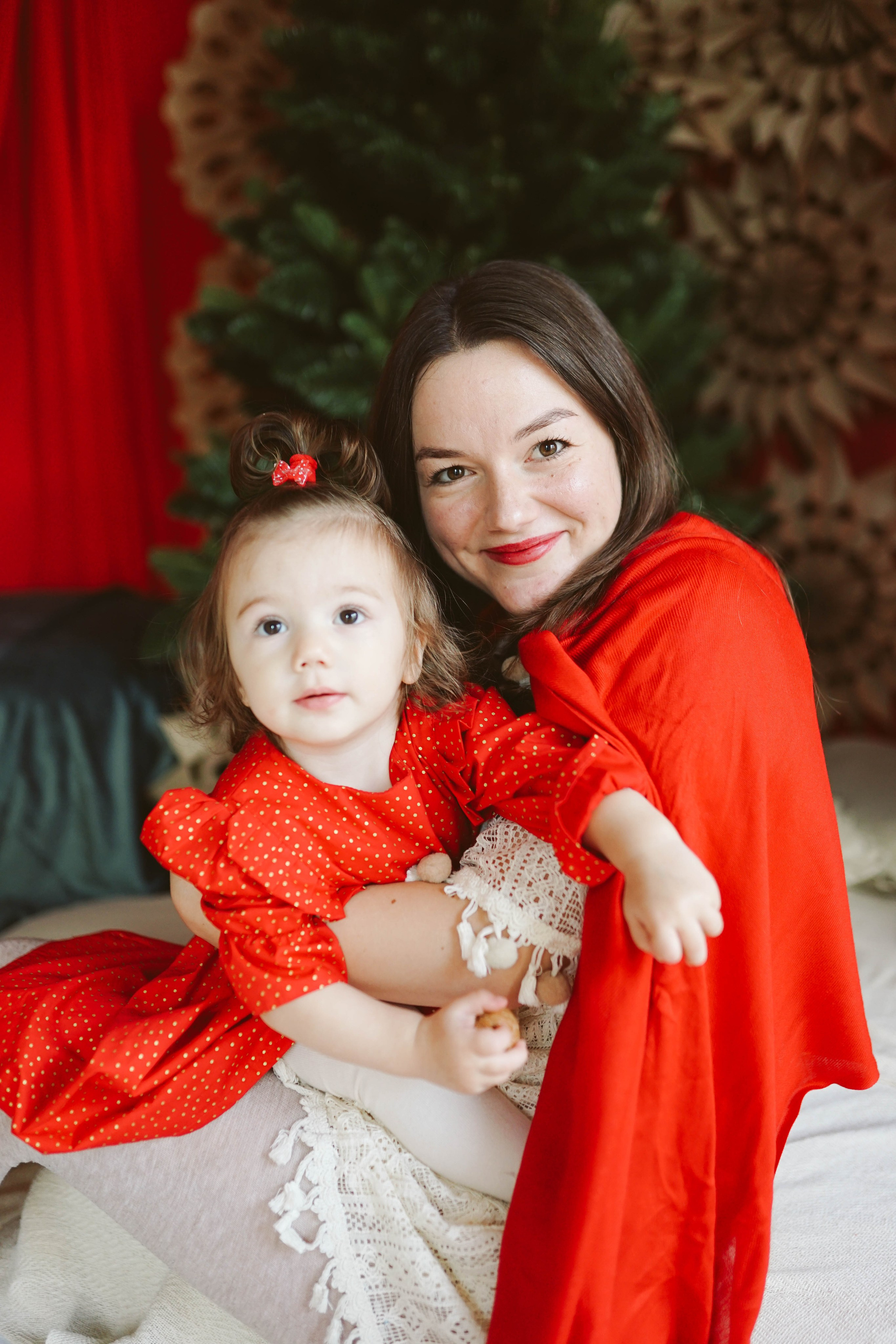 Poveste de Iarna Sesiune foto. Madalina Beda- Artist vizual, fotograf, doula la nastere, consultant babywearing Brasov si in toata tara