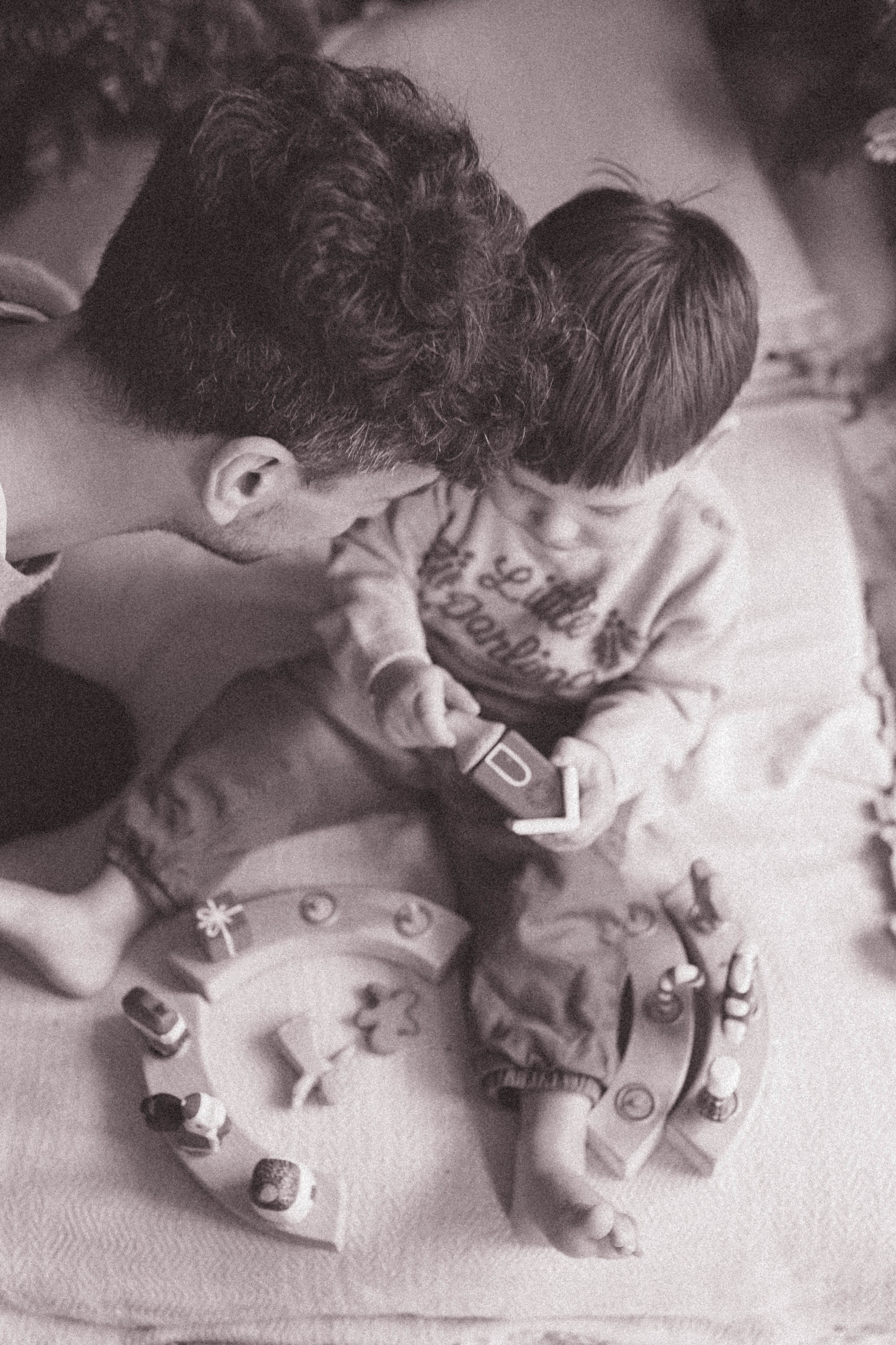 Poveste de Iarna Sesiune foto. Madalina Beda- Artist vizual, fotograf, doula la nastere, consultant babywearing Brasov si in toata tara