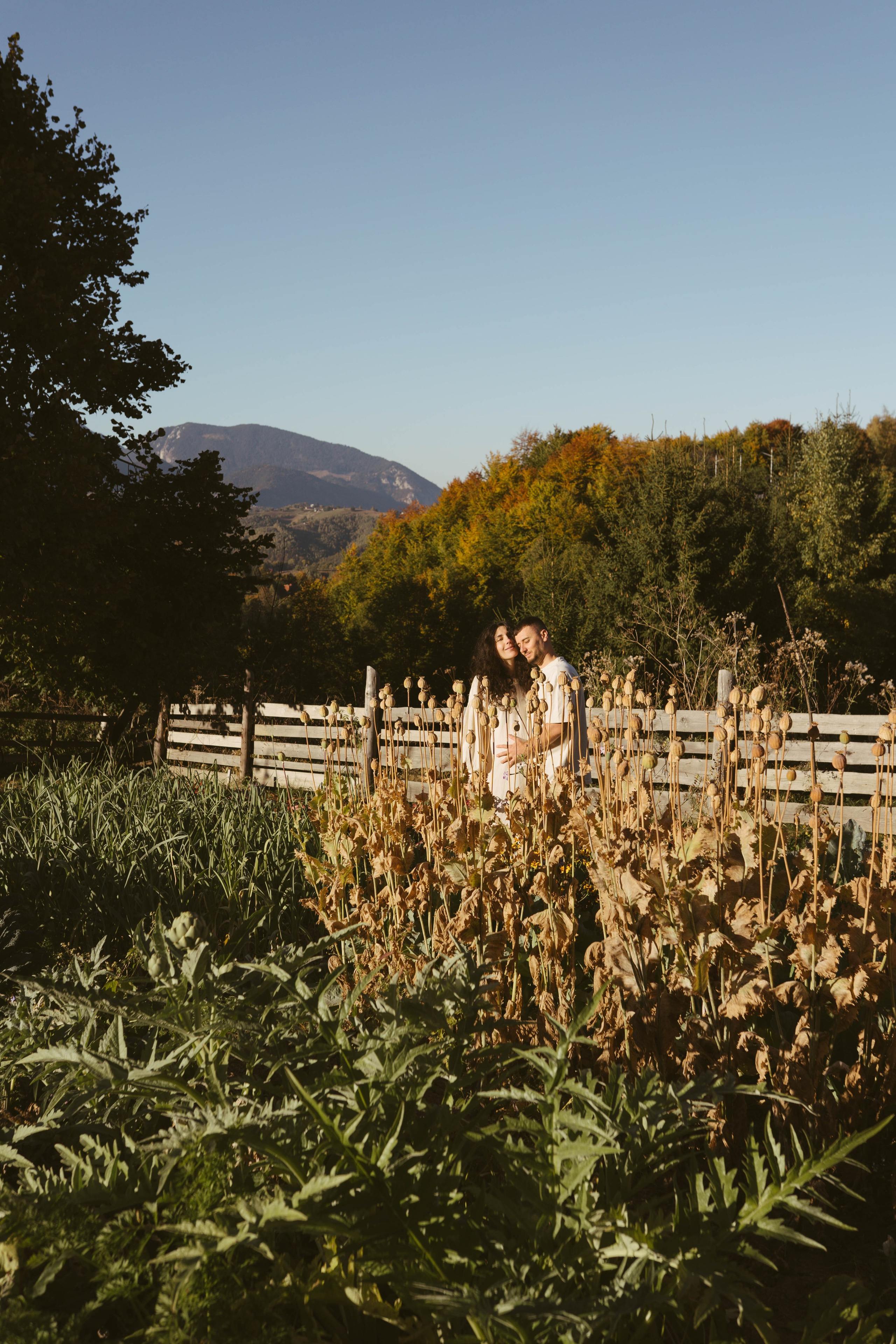 Poveste Toamna Colorata sesiune foto in natura toamna. Madalina Beda- Artist vizual, fotograf, doula la nastere, consultant babywearing Brasov si in toata tara
