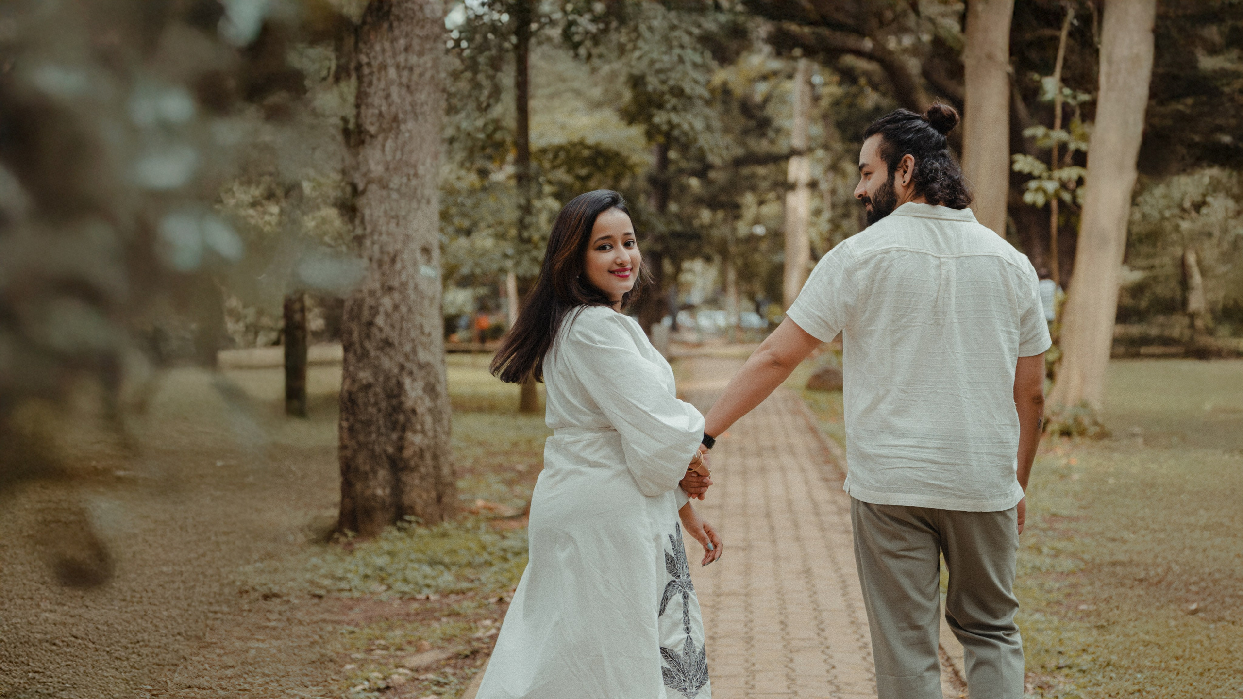 Darshana & Debabrata Pre-wedding. Wedding and Family photographer in india