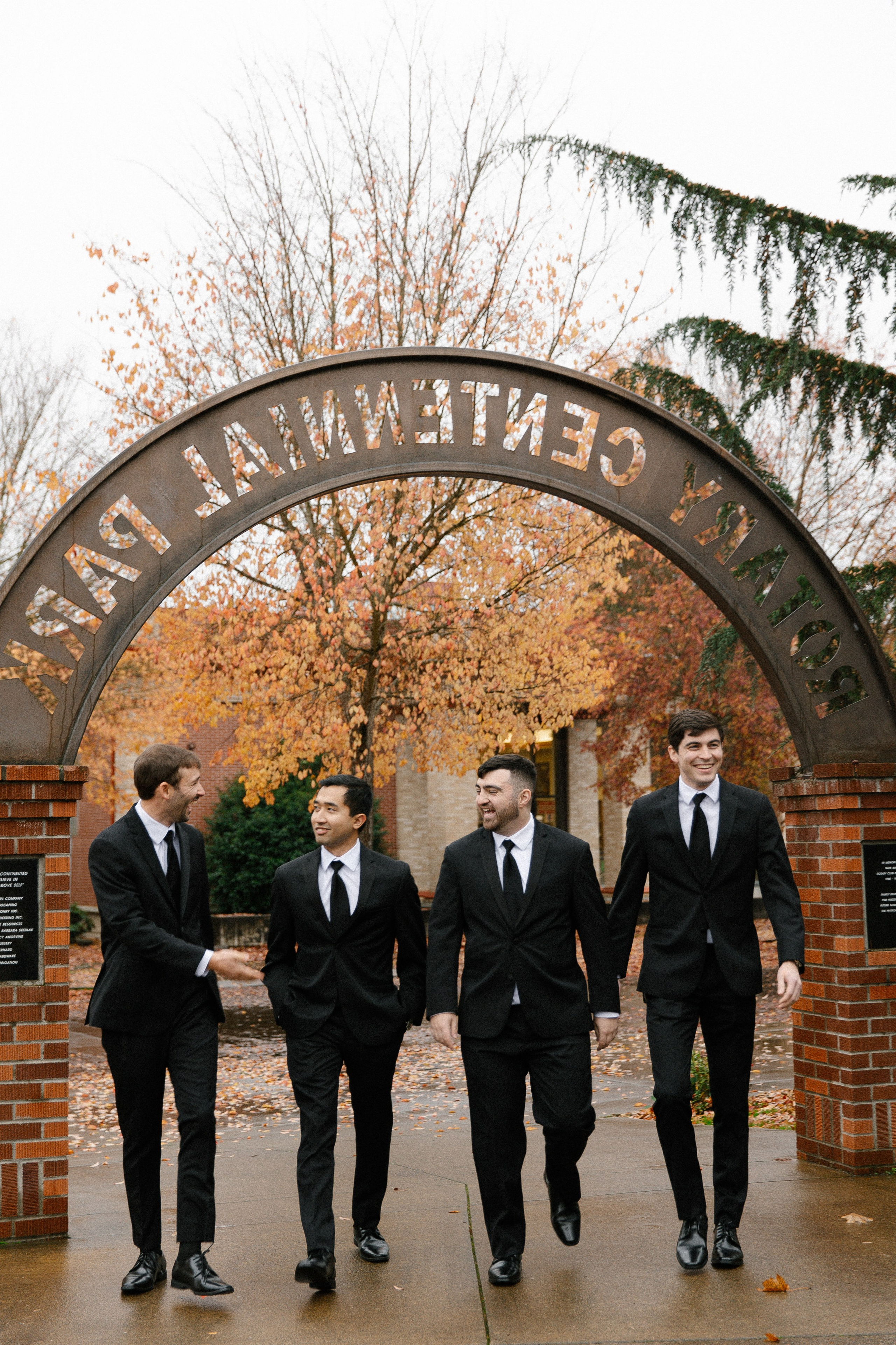 Wedding-love story. Family photographer Oregon — Washington